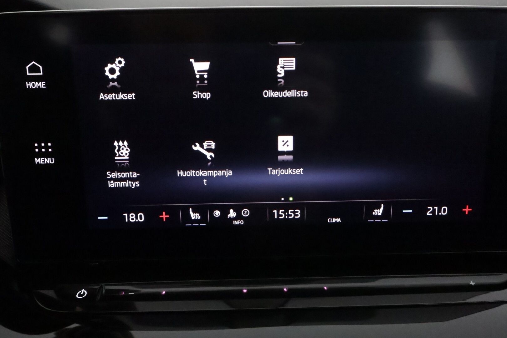Skoda Octavia 2022 Combi 1.0 TSI Style eTEC DSG Autom. **Adapt.vakkari / Matrix LED / Muistipenkki / Koukku / P.kamera / Digimittaristo / Webasto** - Suomi-auto / Kahdet renkaat aluvanteilla / Penkinlämmittimet takana / Digimittaristo / Tuulilasin ja ratin lämmitin