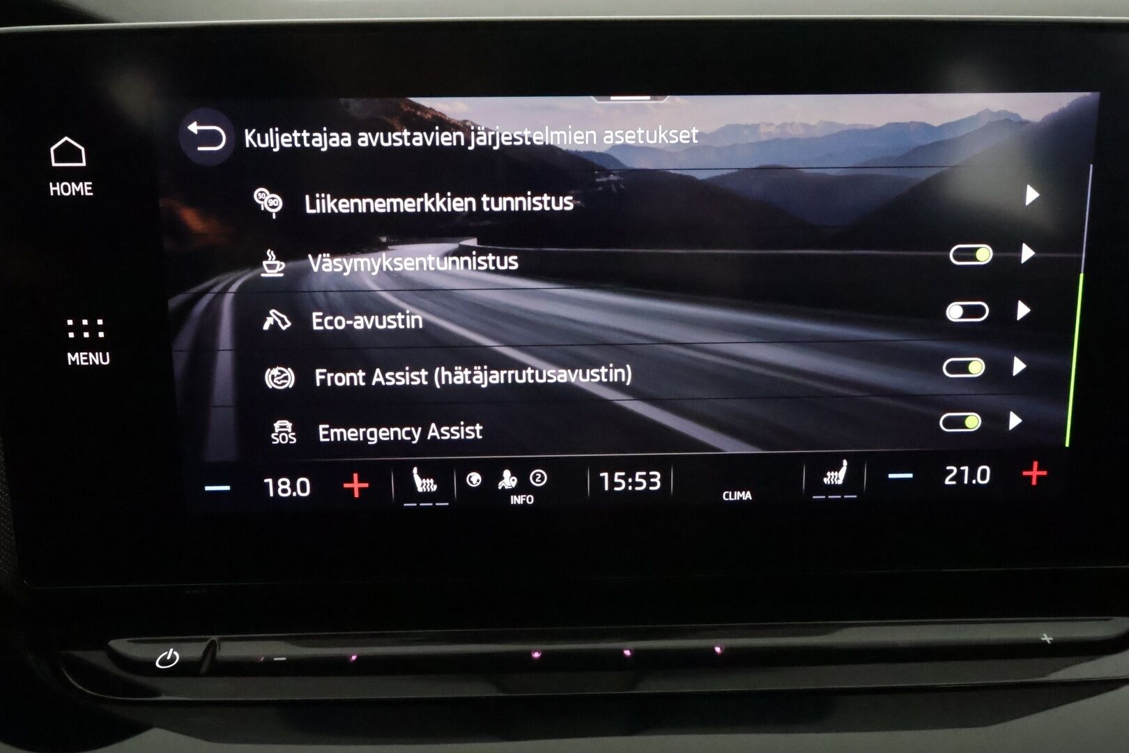 Skoda Octavia 2022 Combi 1.0 TSI Style eTEC DSG Autom. **Adapt.vakkari / Matrix LED / Muistipenkki / Koukku / P.kamera / Digimittaristo / Webasto** - Suomi-auto / Kahdet renkaat aluvanteilla / Penkinlämmittimet takana / Digimittaristo / Tuulilasin ja ratin lämmitin