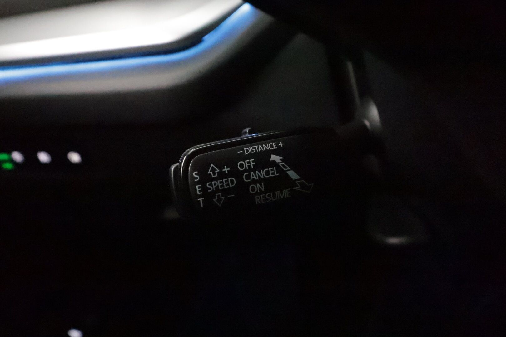 Skoda Octavia 2022 Combi 2.0 TSI 190 4x4 Style DSG * ACC / Webasto / Matrix LED / Navi / Muistipenkit / Sähköluukku / KeylessGo / HUD * - Neliveto / Suomi-auto / P.Kamera / Kahdet renkaat aluvanteilla