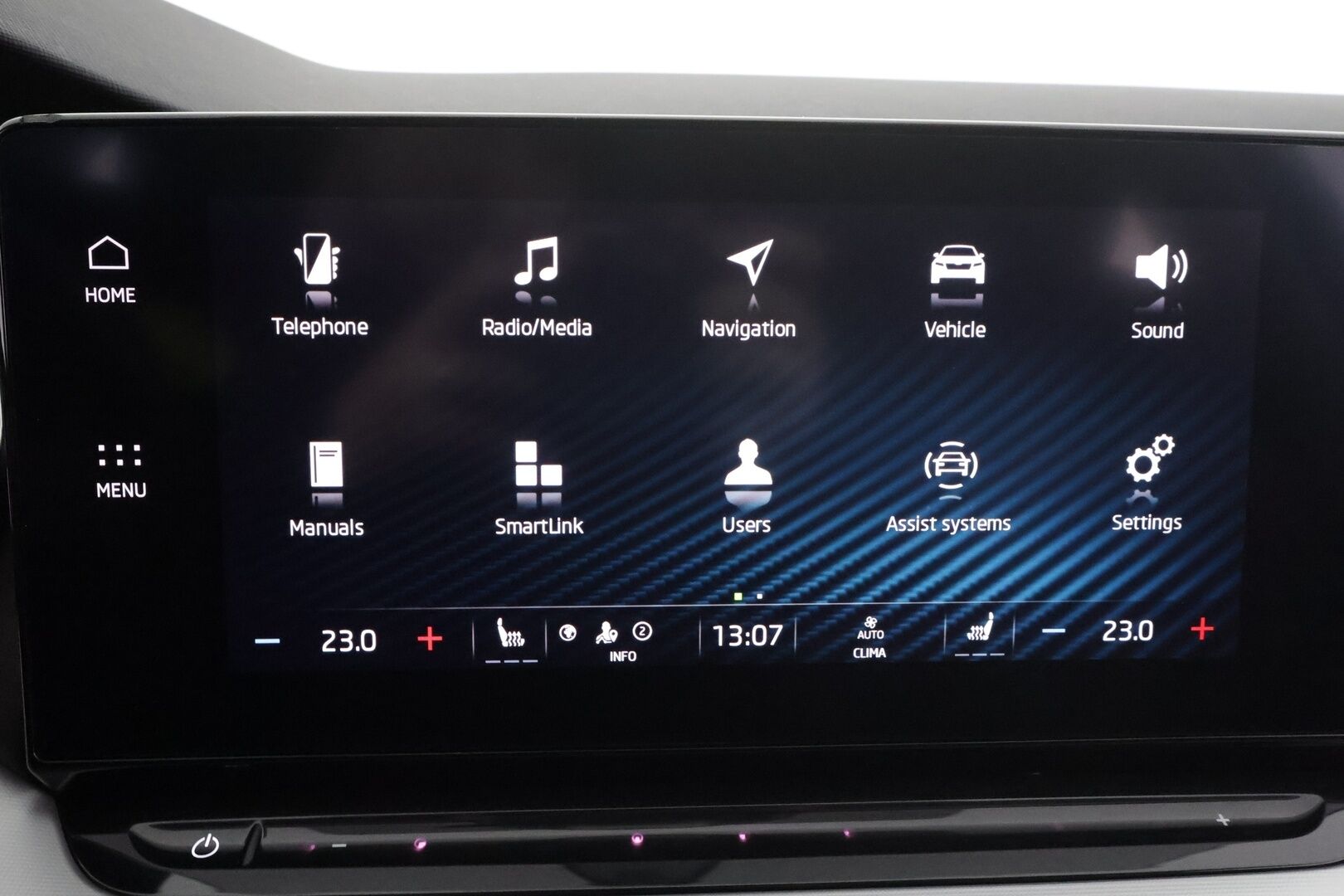 Skoda Octavia 2022 Combi 2.0 TSI 190 4x4 Style DSG * ACC / Webasto / Matrix LED / Navi / Muistipenkit / Sähköluukku / KeylessGo / HUD * - Neliveto / Suomi-auto / P.Kamera / Kahdet renkaat aluvanteilla