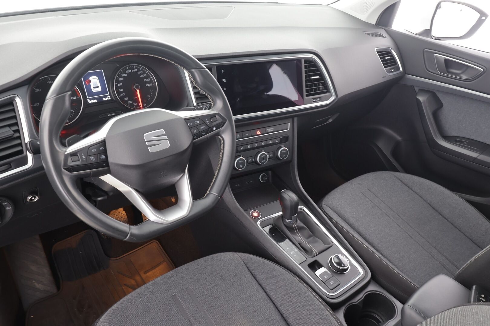 Seat Ateca 2022 2.0 TDI 150 STYLE BUS 4DRIVE Aut * Vakkari / LED / Lohko / P.kamera / Apple&Android * - 1.Om Suomi-auto / Merkkihuollettu / Kahdet Renkaat - HULLUT AVAJAISHULINAT KORKOTARJOUS 3,29 %