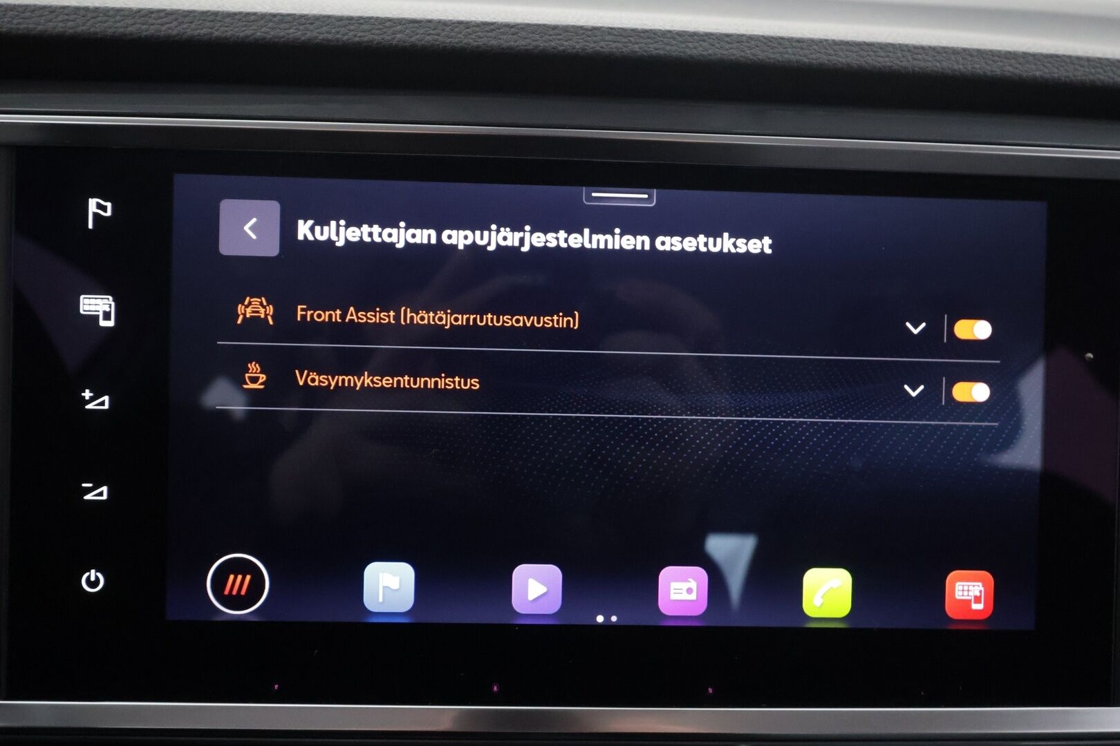 Seat Ateca 2022 2.0 TDI 150 STYLE BUS 4DRIVE Aut * Vakkari / LED / Lohko / P.kamera / Apple&Android * - 1.Om Suomi-auto / Merkkihuollettu / Kahdet Renkaat - HULLUT AVAJAISHULINAT KORKOTARJOUS 3,29 %