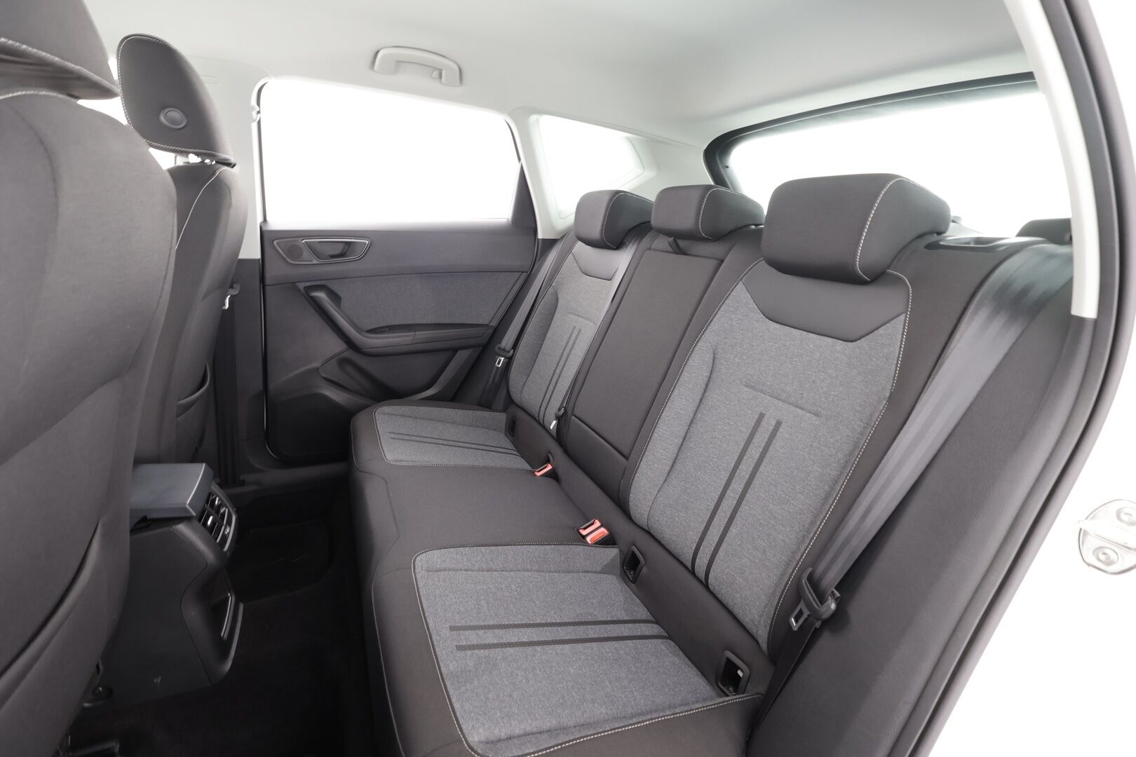 Seat Ateca 2022 2.0 TDI 150 STYLE BUS 4DRIVE Aut * Vakkari / LED / Lohko / P.kamera / Apple&Android * - 1.Om Suomi-auto / Merkkihuollettu / Kahdet Renkaat - HULLUT AVAJAISHULINAT KORKOTARJOUS 3,29 %