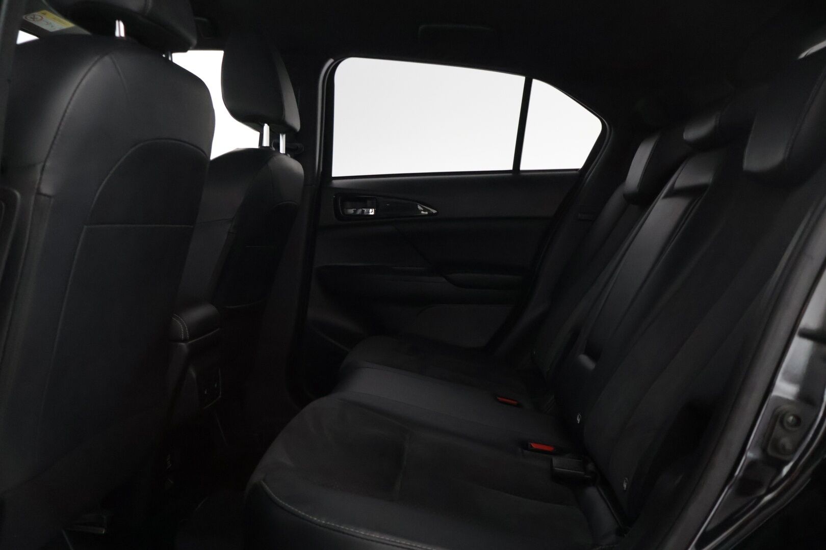 Mitsubishi ECLIPSE CROSS 2022 2.4 PHEV Intense 4WD - | 360 kamera | Vakkari | Puolnahka Sisusta | Kahdet renkaat + aluvanteet | 