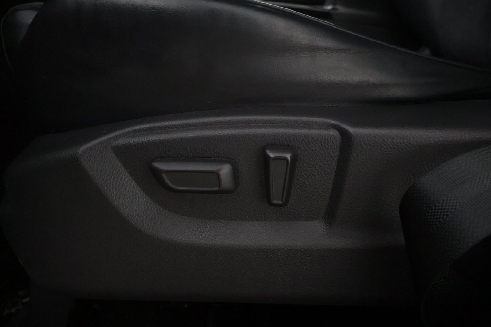 Mitsubishi ECLIPSE CROSS 2022 2.4 PHEV Intense 4WD - | 360 kamera | Vakkari | Puolnahka Sisusta | Kahdet renkaat + aluvanteet | 