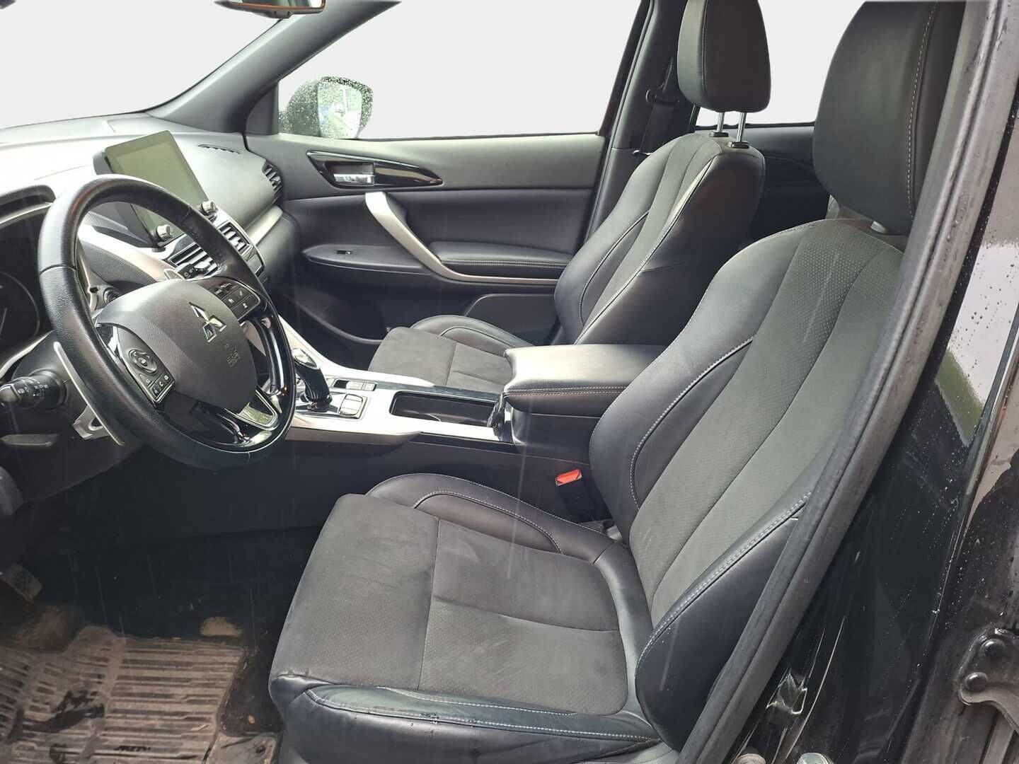 Mitsubishi Eclipse 2022 Mitsubishi Eclipse Cross Monikäyttöajoneuvo (AF) 4ov 2360cm3 - 360 kamera | vakionopeuden säädin | Kahdet renkaat + aluvanteet
