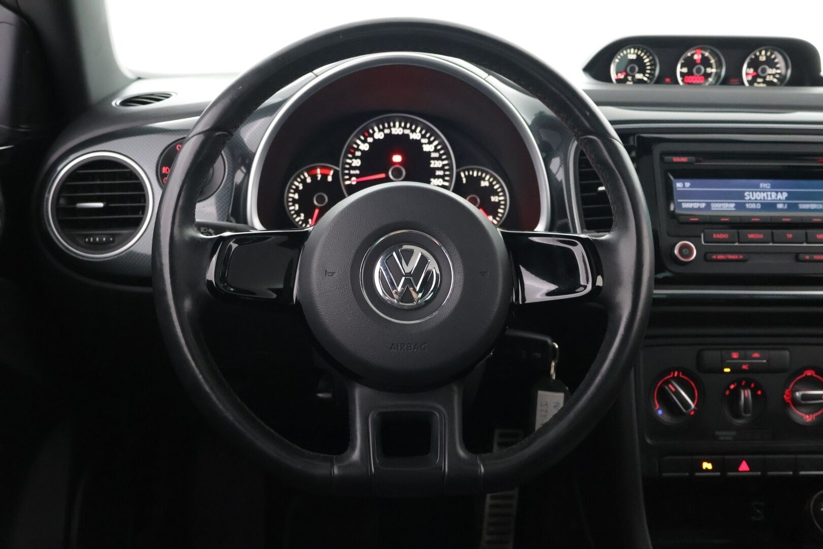 Volkswagen Beetle 2012 1.4 TSI 118kw Sport - 160 hv Beetle Sport | Panoraamakatto | Ilmastointi | Persoonallinen ja tehokas klassikko modernilla tekniikalla