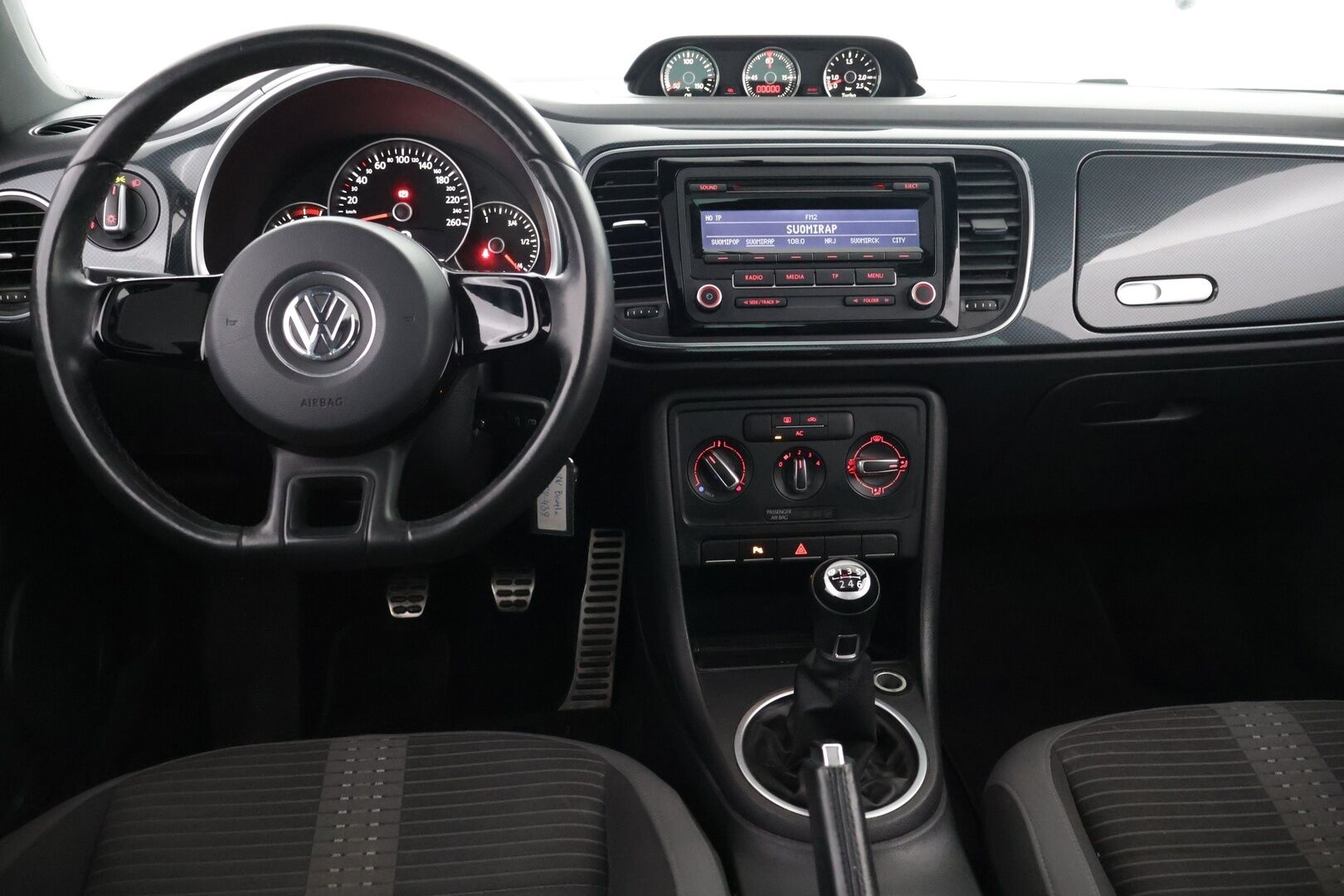 Volkswagen Beetle 2012 1.4 TSI 118kw Sport - 160 hv Beetle Sport | Panoraamakatto | Ilmastointi | Persoonallinen ja tehokas klassikko modernilla tekniikalla