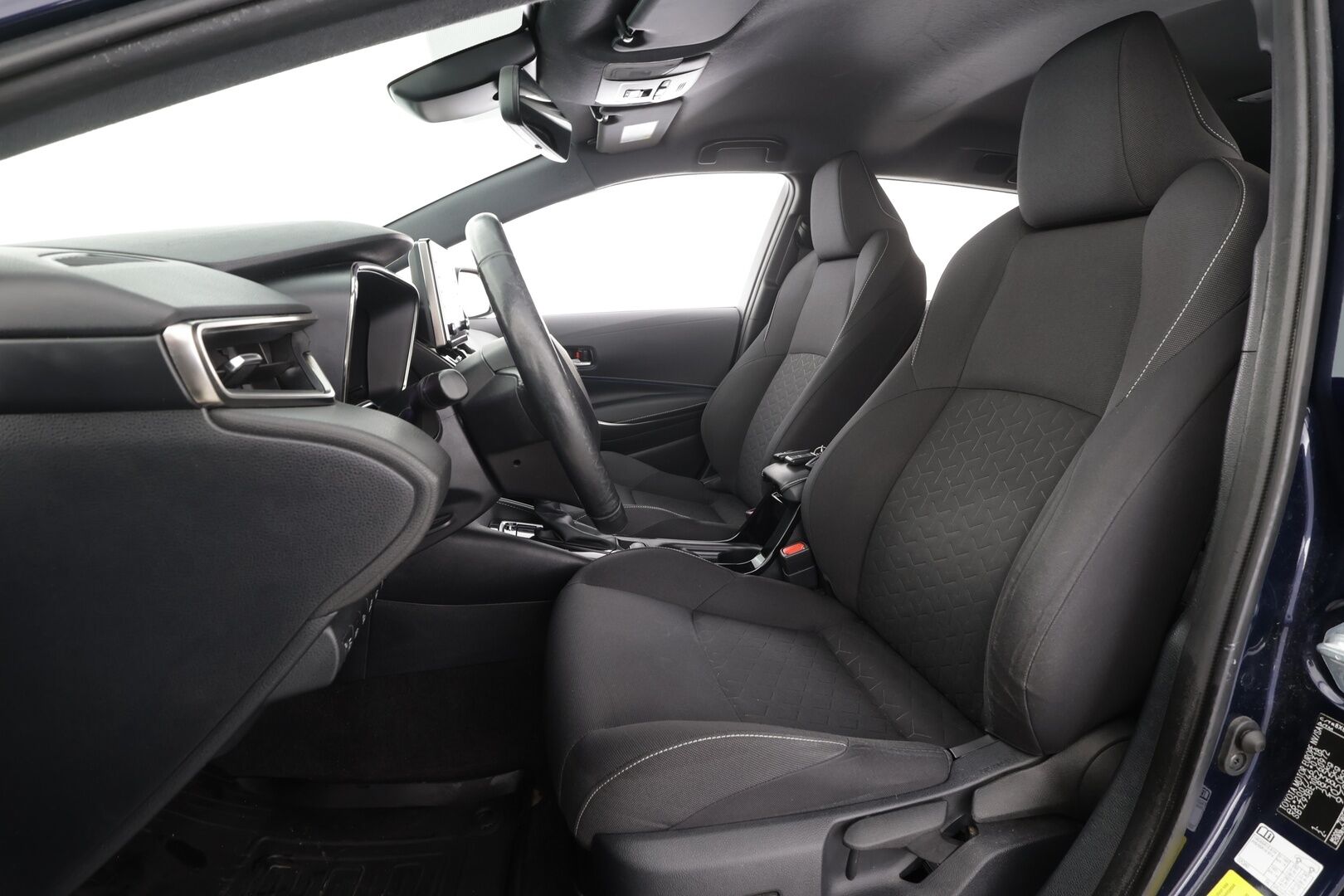 Toyota Corolla 2022 Touring Sports 1,8 Hybrid Active Business * Webasto / ACC / P.kamera / Koukku / Navi / LED / KeylessGo / Sähköluukku * - 1.Om Suomi-auto / Kahdet renkaat aluvanteilla