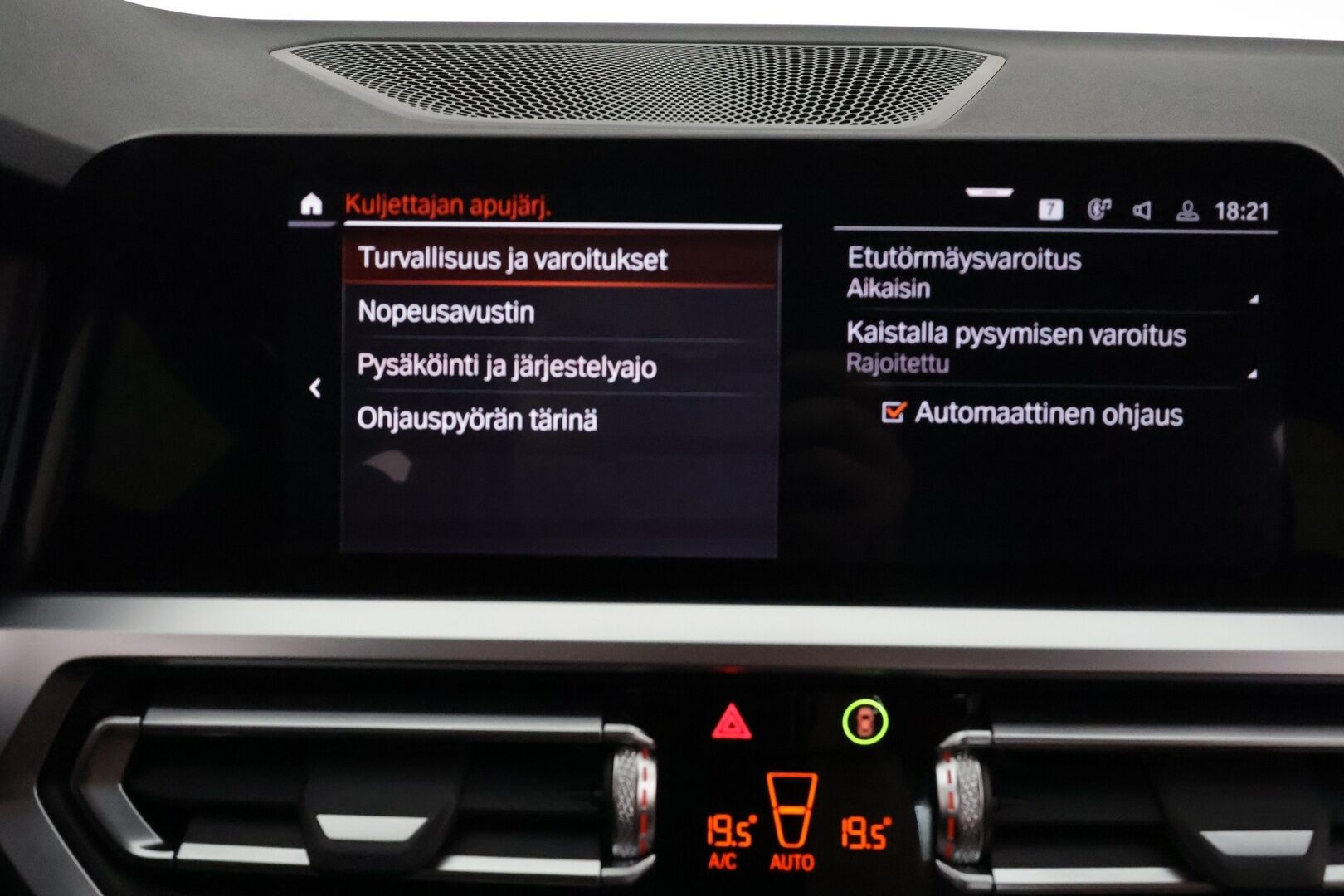 BMW 420 2022 G26 Gran Coupé 420d A xDrive **Punaiset nahat / Webasto / Hifi / P.kamera / Muistipenkki / Apple&Android** - 3,99 % KORKOTARJOUS TÄHÄN AUTOON - 1-om Suomi-auto / Kahdet renkaat