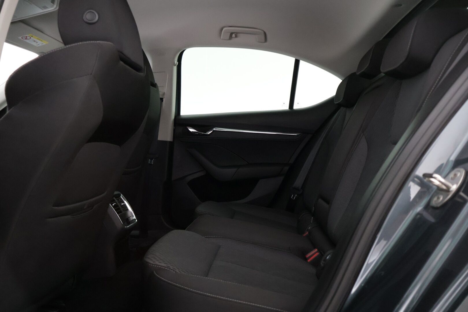 Skoda Octavia 2021 1,5 TSI Style eTEC aut. ** Kessy / ACC / Kamera / Navi / Smartlink ** - * Maltillisilla kilometreillä! / Siistikuntoinen auto kaksilla renkailla! *