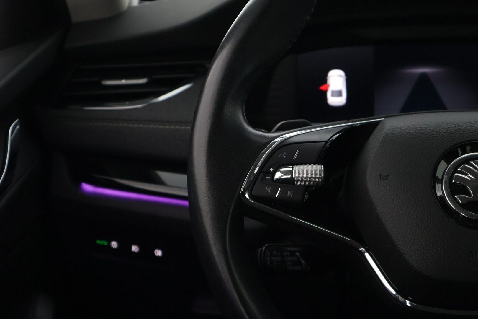 Skoda Octavia 2021 1,5 TSI Style eTEC aut. ** Kessy / ACC / Kamera / Navi / Smartlink ** - * Maltillisilla kilometreillä! / Siistikuntoinen auto kaksilla renkailla! *