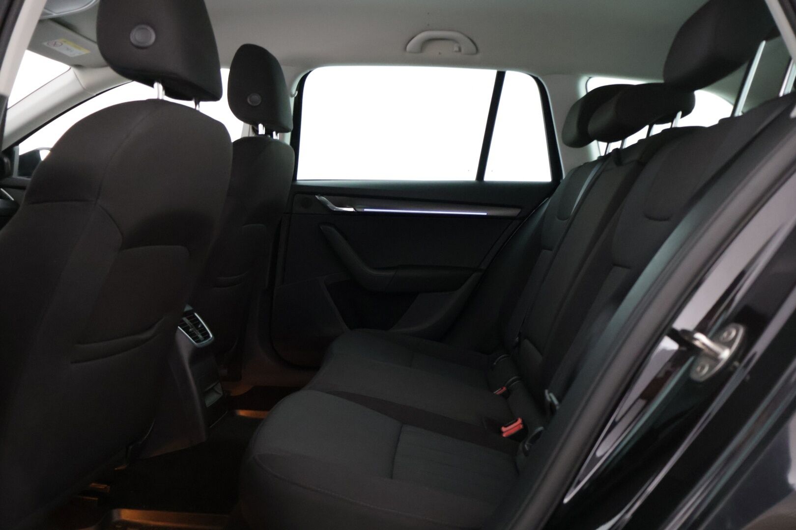 Skoda Octavia 2018 Combi 1,5 TSI Style DSG Autom ** Kessy / Lohkolämmitin / MirrorLink / Tutkat * - * Facelift kaksilla renkailla! / Asiallisesti huollettu! *