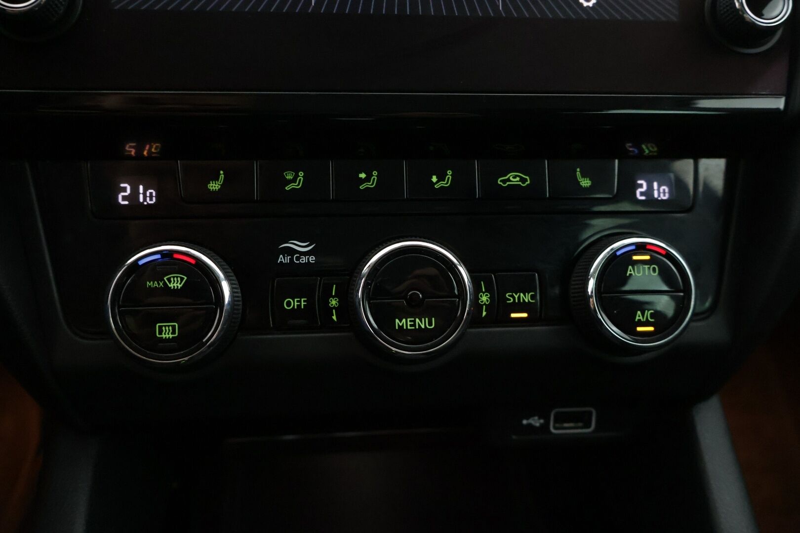Skoda Octavia 2018 Combi 1,5 TSI Style DSG Autom ** Kessy / Lohkolämmitin / MirrorLink / Tutkat * - * Facelift kaksilla renkailla! / Asiallisesti huollettu! *