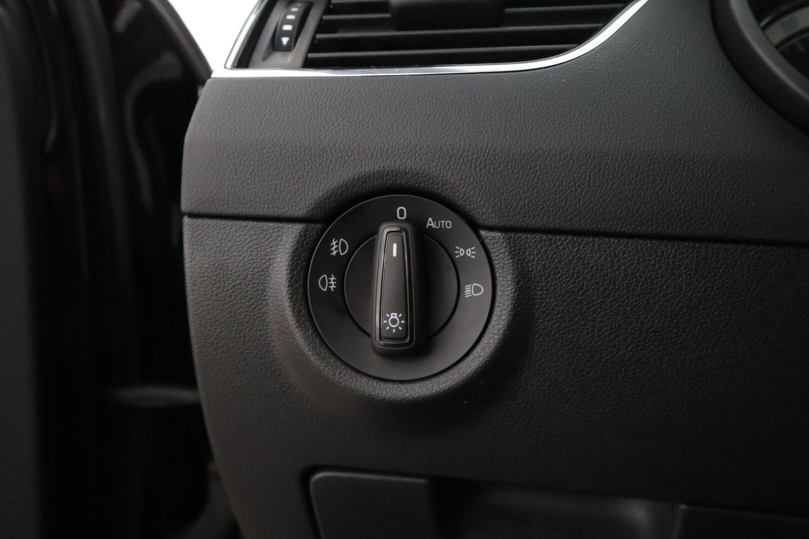 Skoda Octavia 2018 Combi 1,5 TSI Style DSG Autom ** Kessy / Lohkolämmitin / MirrorLink / Tutkat * - * Facelift kaksilla renkailla! / Asiallisesti huollettu! *