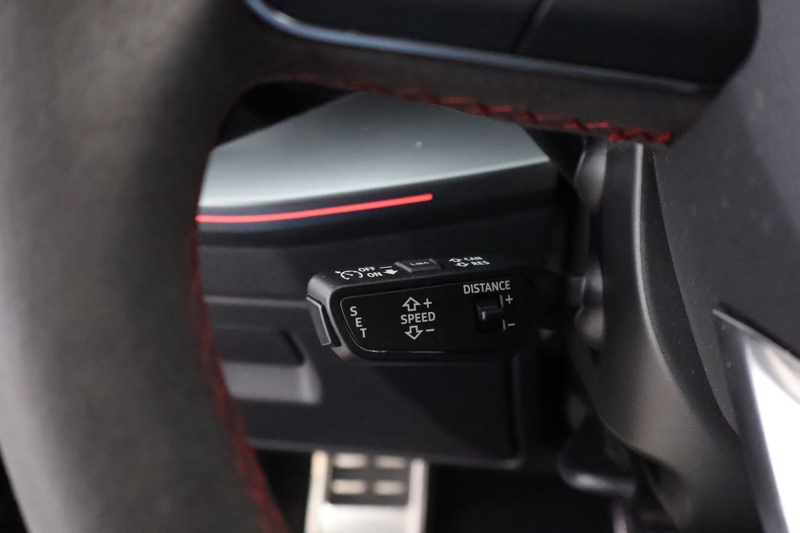 Audi RS 3 2022 Sedan TFSI quattro - 2,99 % KORKOTARJOUS TÄHÄN AUTOON - 31.5. ASTI! - Tehdastakuu / Bang & Olufsen / Adapt.Vakkari / Kattoluukku / Peruutuskamera / HUD / Matrix LED / Supervarusteet!