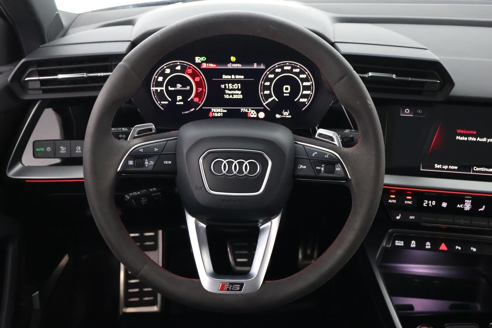 Audi RS 3 2022 Sedan TFSI quattro - 2,99 % KORKOTARJOUS TÄHÄN AUTOON - 31.5. ASTI! - Tehdastakuu / Bang & Olufsen / Adapt.Vakkari / Kattoluukku / Peruutuskamera / HUD / Matrix LED / Supervarusteet!