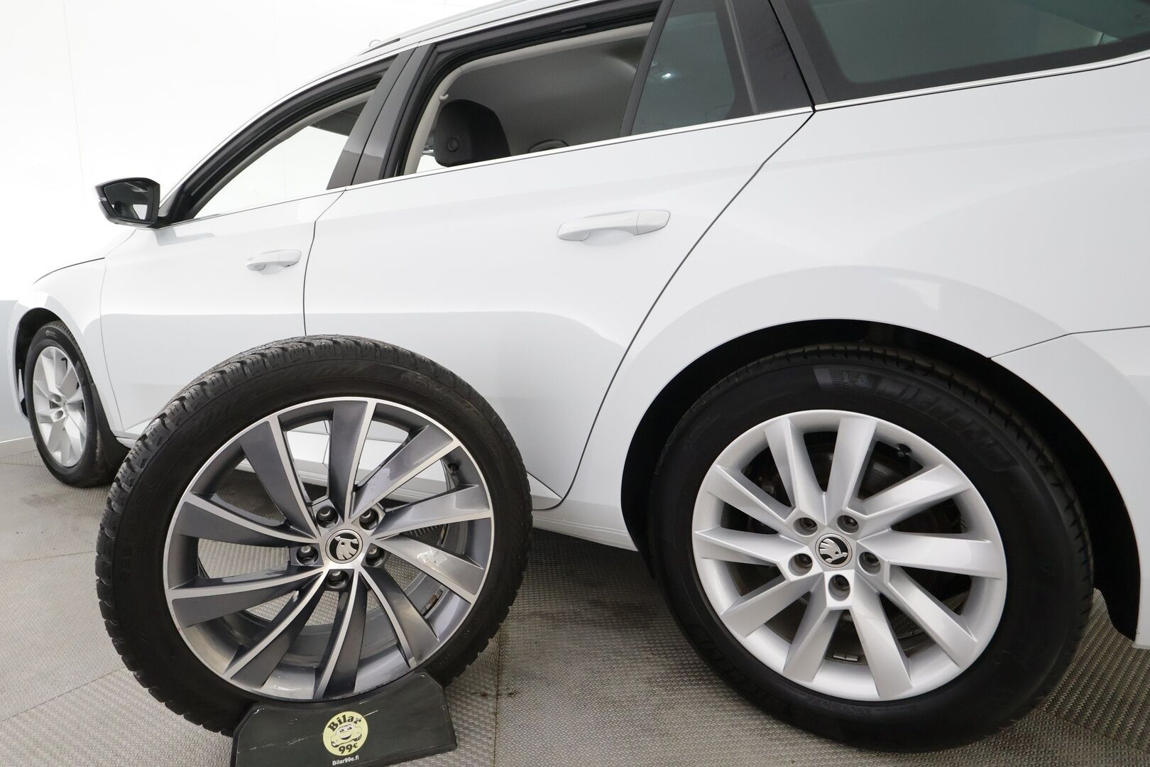 Skoda Superb 2022 Combi 1.4 TSI PHEV Style iV DSG Autom. - | ACC | Webasto | Muistipenkit | Canton | DCC | Nahka-alcantara | Matrix | 360° | Keyless | Lane Assist | Side Assist | Lämm. ratti | 1-om suomiauto |