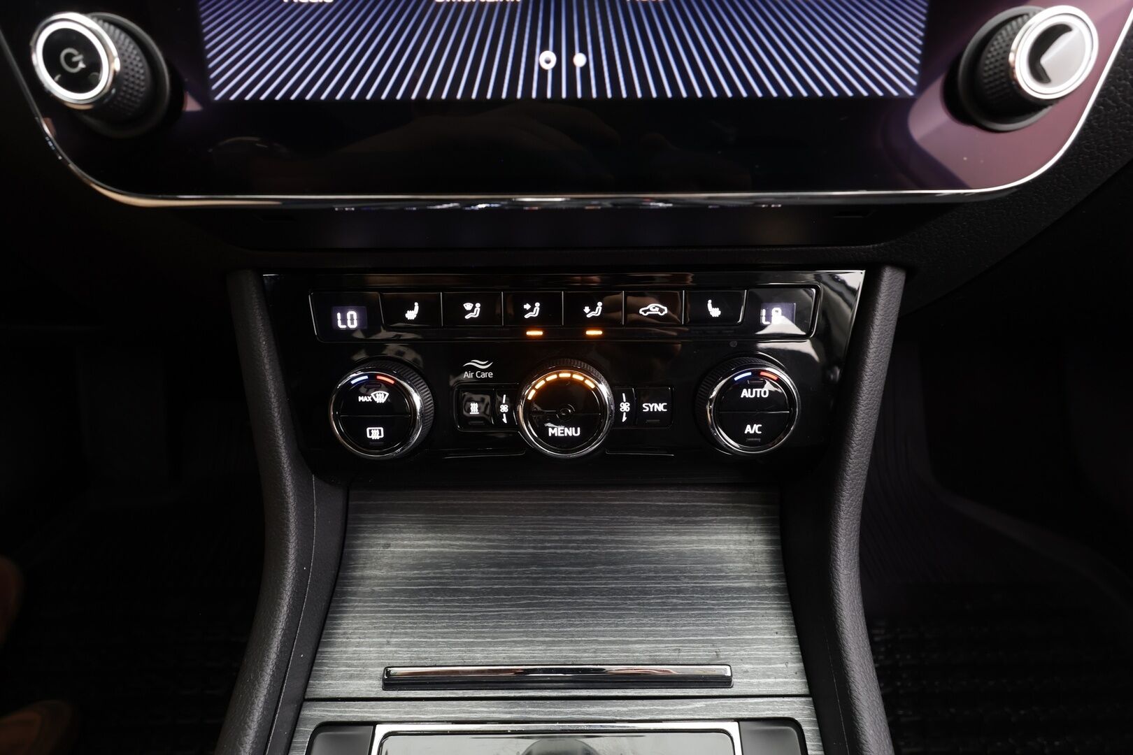 Skoda Superb 2022 Combi 1.4 TSI PHEV Style iV DSG Autom. - | ACC | Webasto | Muistipenkit | Canton | DCC | Nahka-alcantara | Matrix | 360° | Keyless | Lane Assist | Side Assist | Lämm. ratti | 1-om suomiauto |