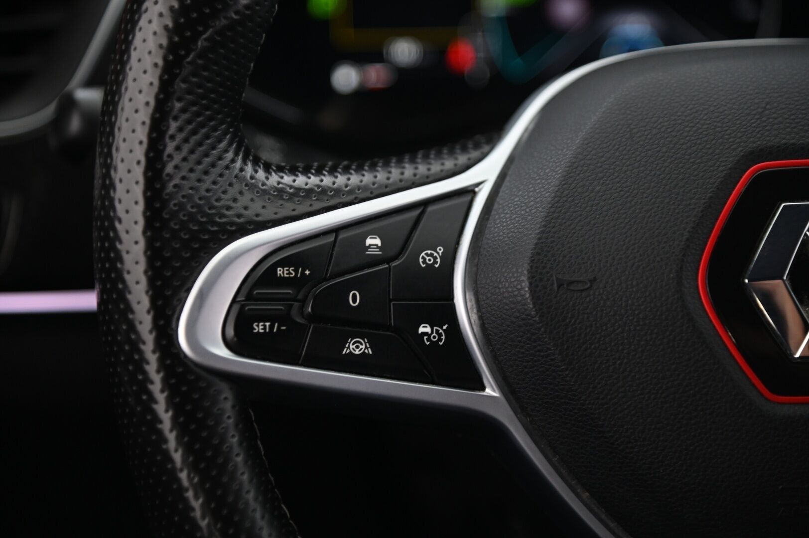 Renault Arkana 2022 E-TECH 145 Hybrid R.S. Line *2.Om. Suomi-Auto / P-Kamera / Tutkat / Nahka-alcantara / Ambient Light - *Juuri saapunut! / Merkkihuollettu RS-Line / Digimittaristo / ACC / Ratinlämmitys / Navi*