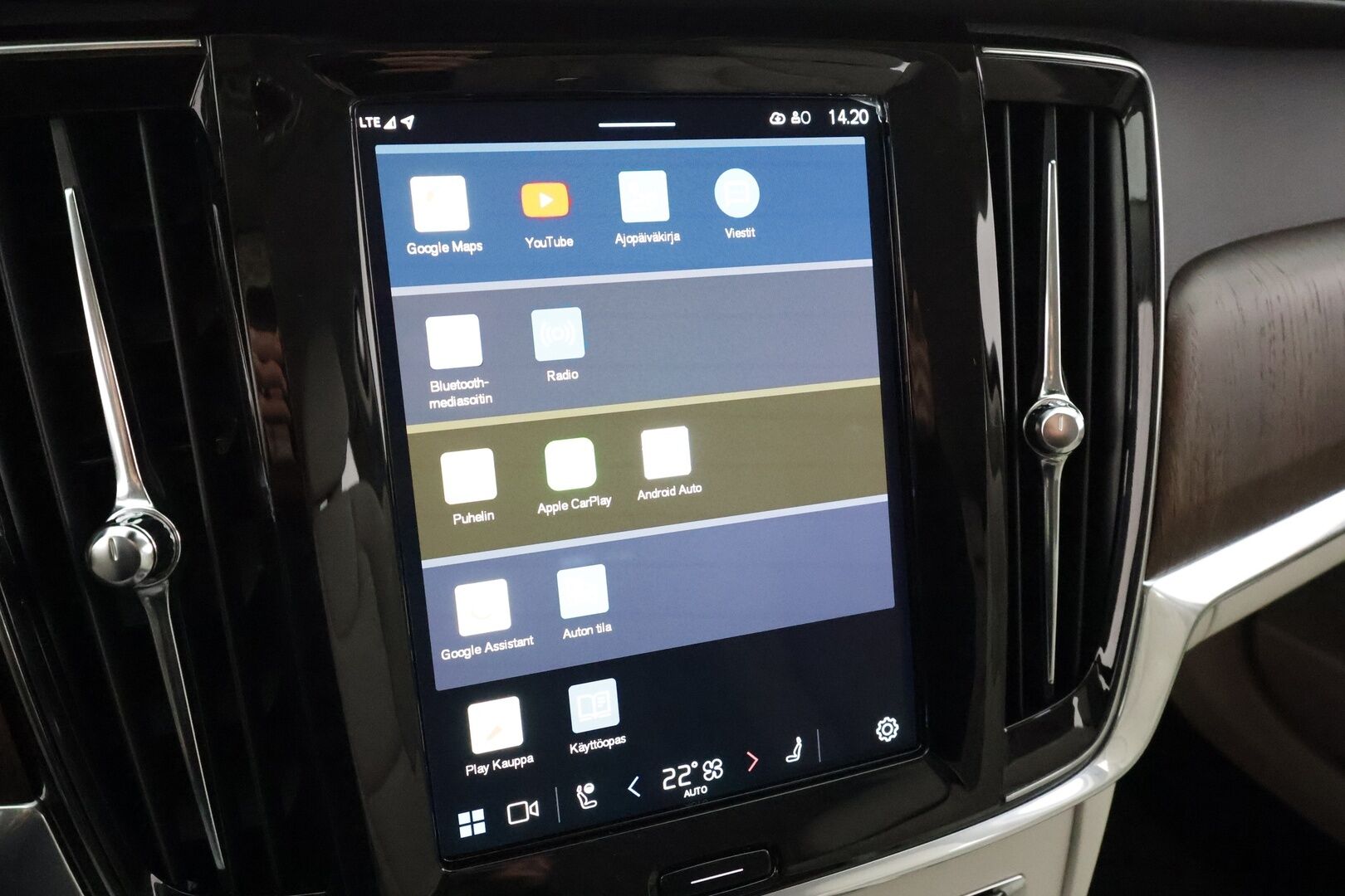 Volvo V90 2022 B4 MHEV Business Inscription aut * Webasto / ACC / Full-LED / P.Kamera / Vaaleat Sportnahat Muistilla / Navi / Keyless * - 1-om Suomi-auto / Kahdet renkaat aluvanteilla / Merkkihuollot - HULLUT AVAJAISHULINAT KORKOTARJOUS 3,29 %