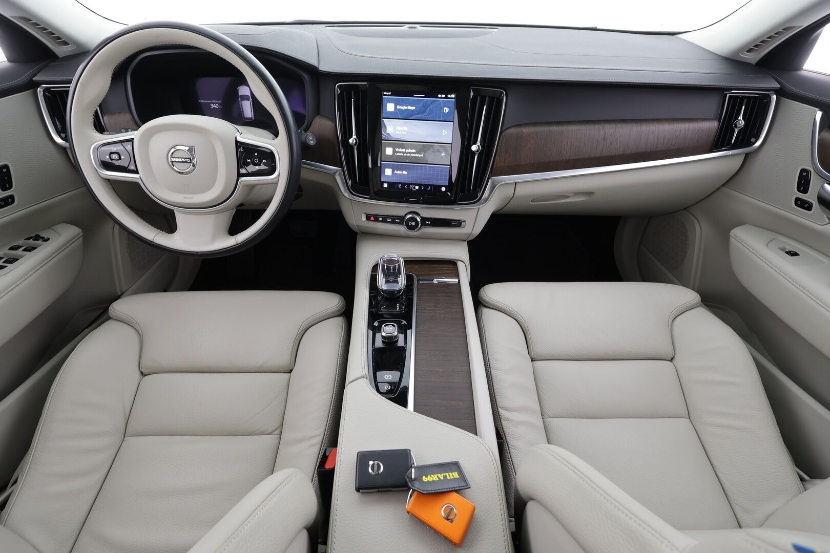 Volvo V90 2022 B4 D-MHEV Business Inscription aut * Webasto / ACC / Full-LED / P.Kamera / Sportnahat Muistilla / Navi / Keyless * - 1-om Suomi-auto / Kahdet renkaat aluvanteilla / Merkkihuollot
