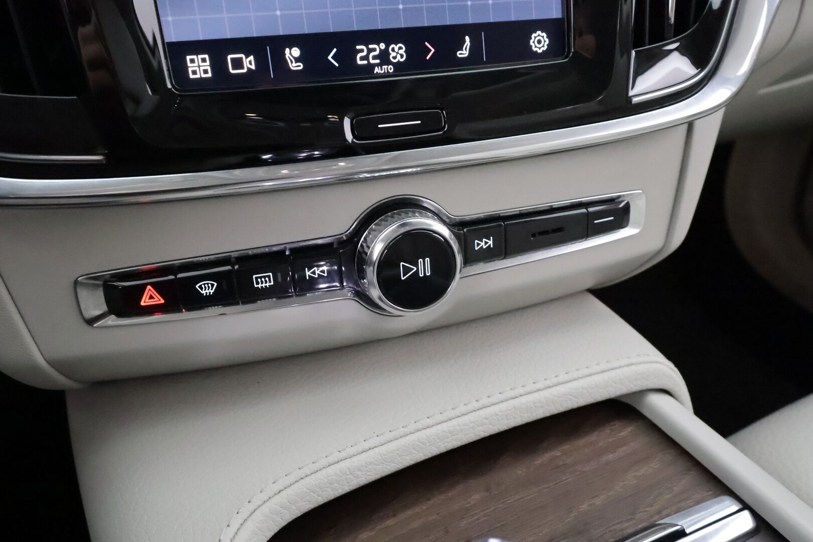 Volvo V90 2022 B4 D-MHEV Business Inscription aut * Webasto / ACC / Full-LED / P.Kamera / Sportnahat Muistilla / Navi / Keyless * - 1-om Suomi-auto / Kahdet renkaat aluvanteilla / Merkkihuollot