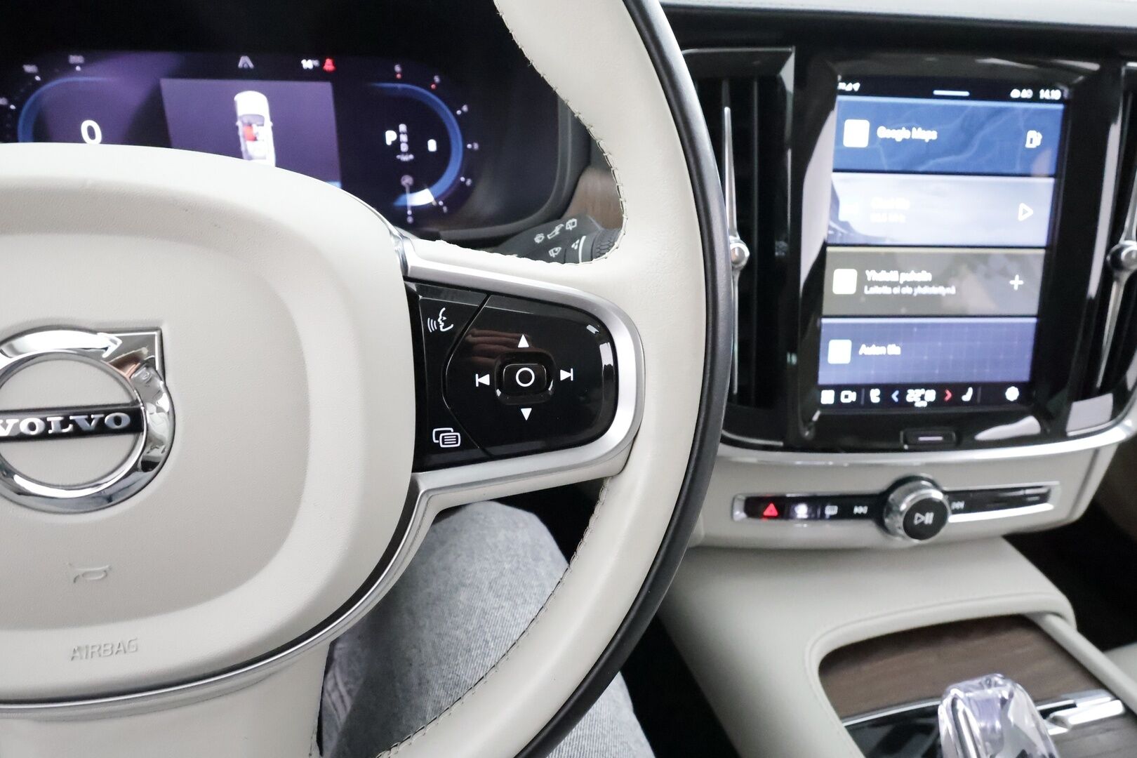 Volvo V90 2022 B4 MHEV Business Inscription aut * Webasto / ACC / Full-LED / P.Kamera / Vaaleat Sportnahat Muistilla / Navi / Keyless * - 1-om Suomi-auto / Kahdet renkaat aluvanteilla / Merkkihuollot - HULLUT AVAJAISHULINAT KORKOTARJOUS 3,29 %