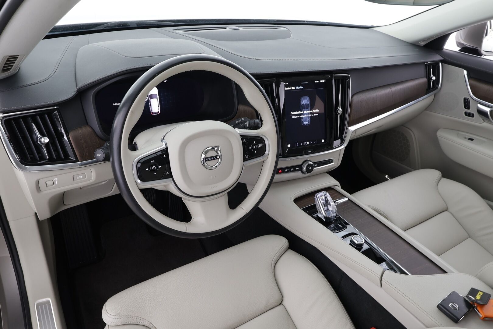 Volvo V90 2022 B4 MHEV Business Inscription aut * Webasto / ACC / Full-LED / P.Kamera / Vaaleat Sportnahat Muistilla / Navi / Keyless * - 1-om Suomi-auto / Kahdet renkaat aluvanteilla / Merkkihuollot - HULLUT AVAJAISHULINAT KORKOTARJOUS 3,29 %