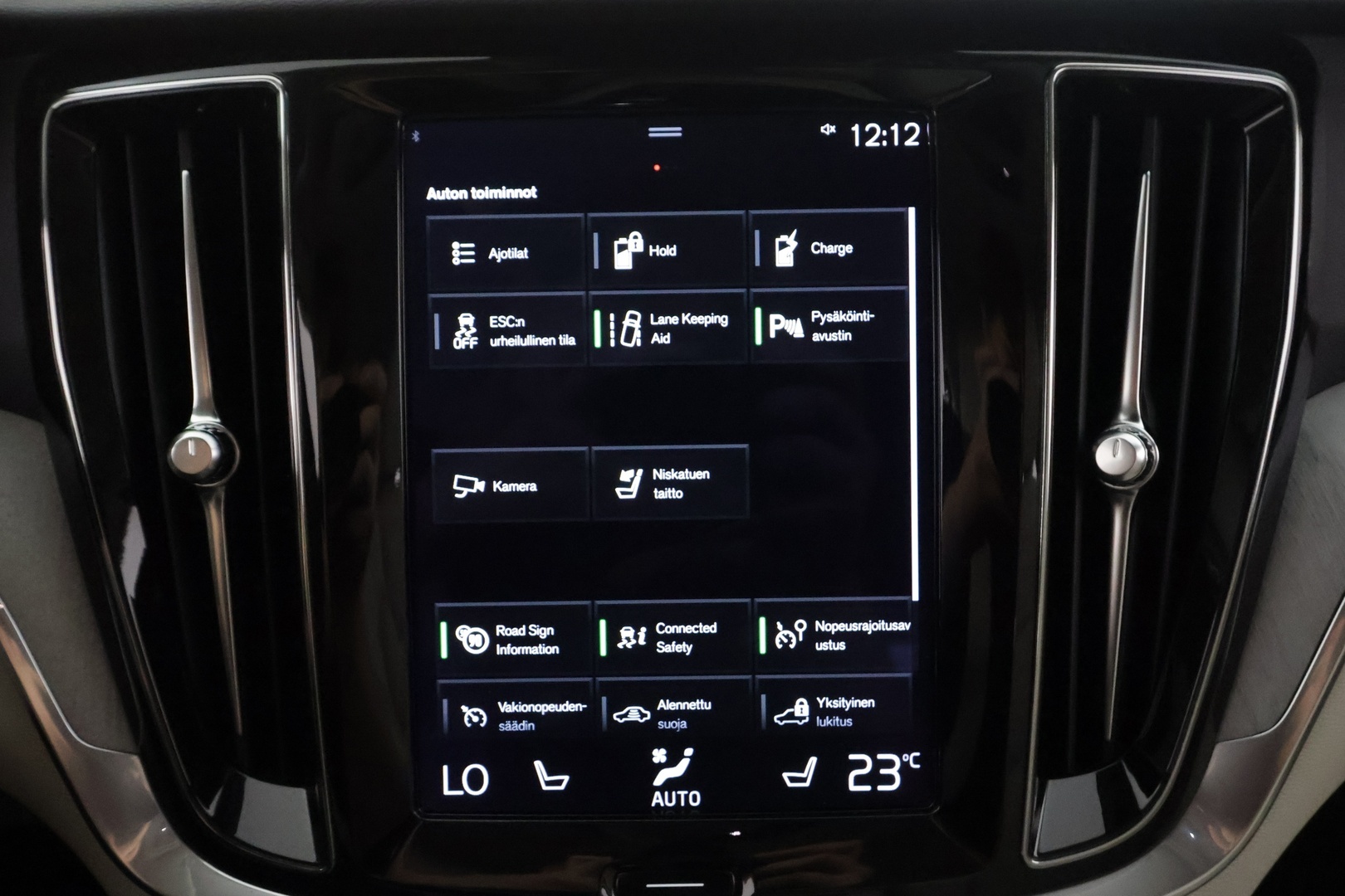 Volvo V60 2022 T8 AWD Long Range High Performance Inscription Edition aut - | ACC | Koukku | Pilot Assist | Muistipenkki | Facelift | Sporttinahat | Keyless | P.Kamera | Full-LED | Lämmitettävä ohjauspyörä | Digimittari | Kahdet renkaat | Suomi-auto | Merkkihuollot |