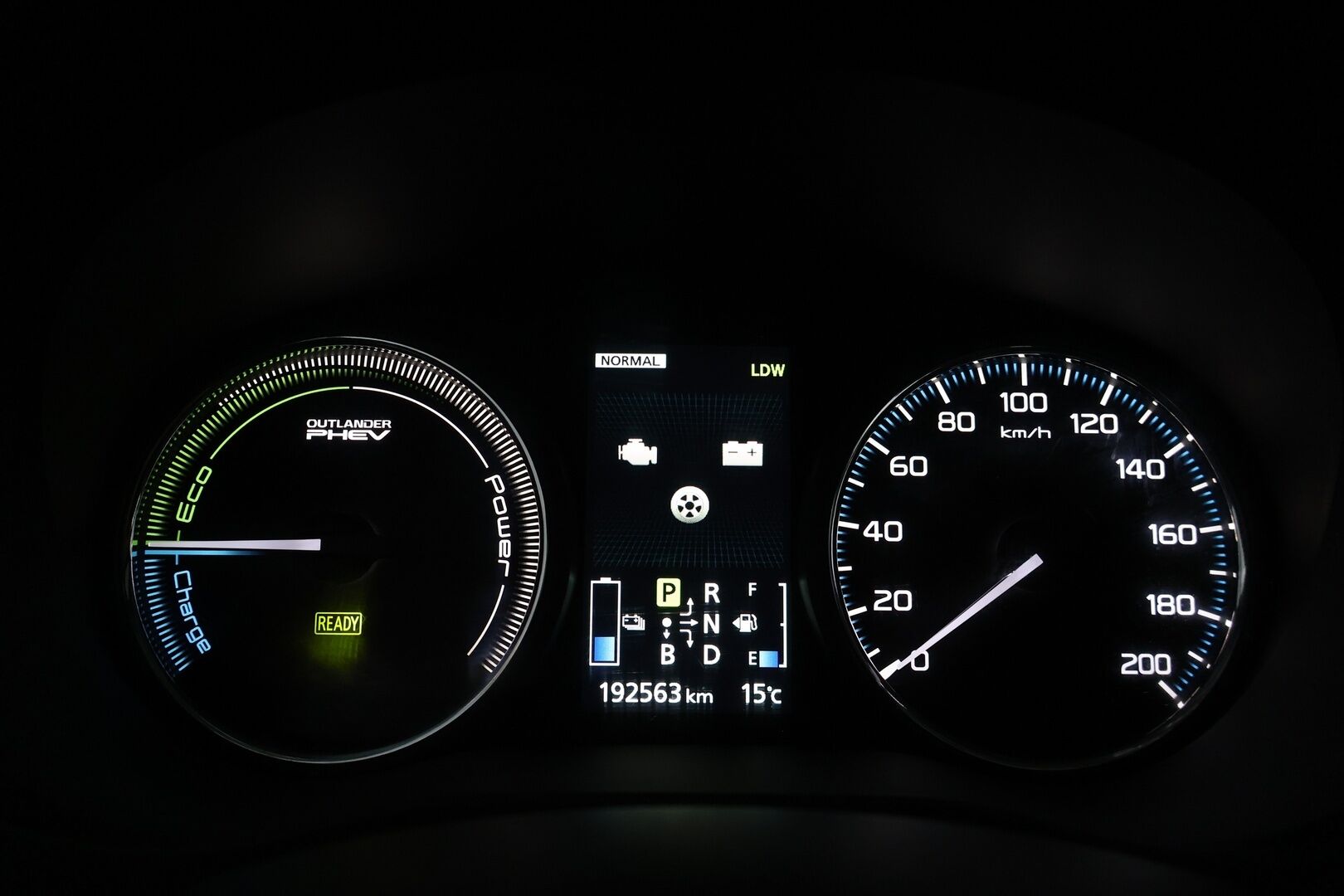 MITSUBISHI OUTLANDER PHEV 2014 Instyle Navi 4WD 5P - - YritysOutlet - Myydään vain yrityksille