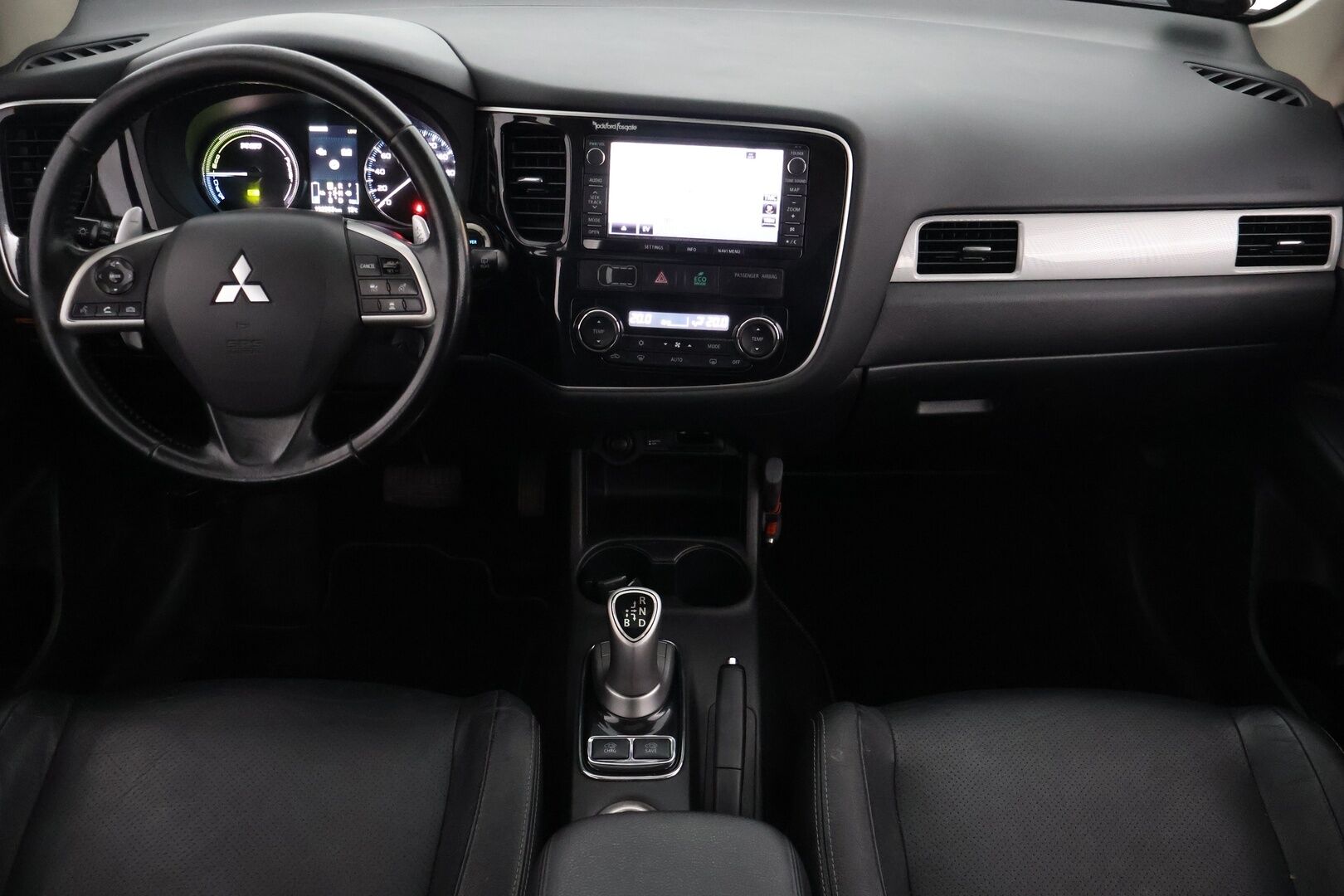 MITSUBISHI OUTLANDER PHEV 2014 Instyle Navi 4WD 5P - - YritysOutlet - Myydään vain yrityksille