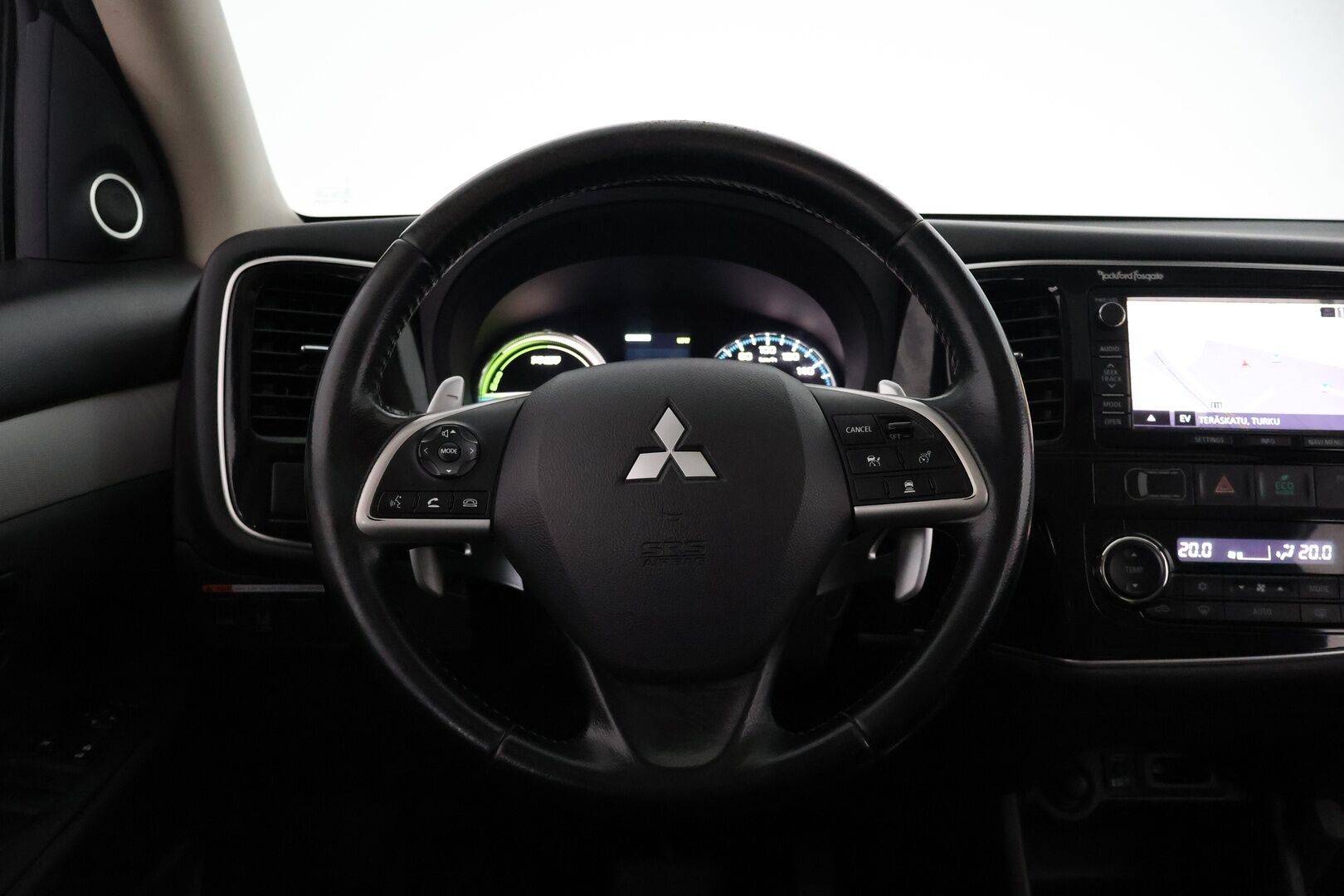 MITSUBISHI OUTLANDER PHEV 2014 Instyle Navi 4WD 5P - - YritysOutlet - Myydään vain yrityksille