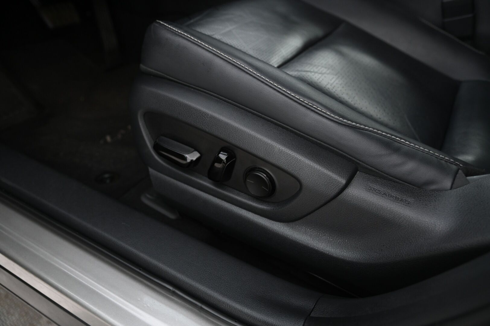 Lexus UX 2021 LEXUS UX300E *Tuuletetut istuimet / ACC / P-kamera* - *Siisti / Juuri saapunut / 2x renkaat*