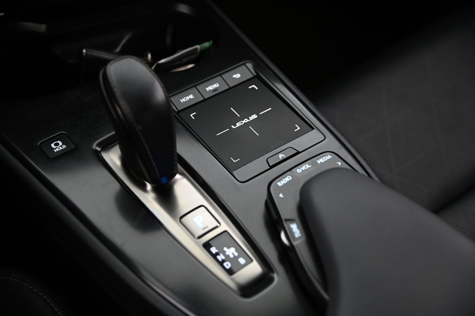 Lexus UX 2021 LEXUS UX300E *Tuuletetut istuimet / ACC / P-kamera* - *Siisti / Juuri saapunut / 2x renkaat*