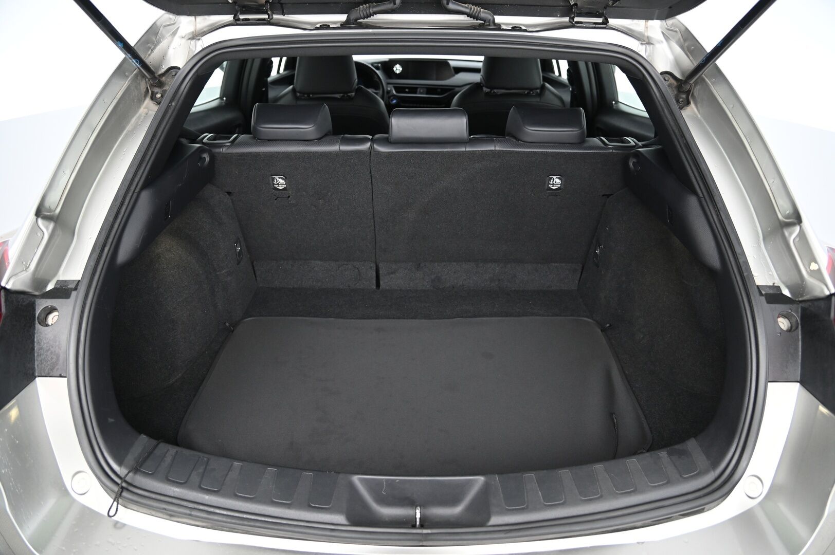 Lexus UX 2021 LEXUS UX300E *Tuuletetut istuimet / ACC / P-kamera* - *Siisti / Juuri saapunut / 2x renkaat*
