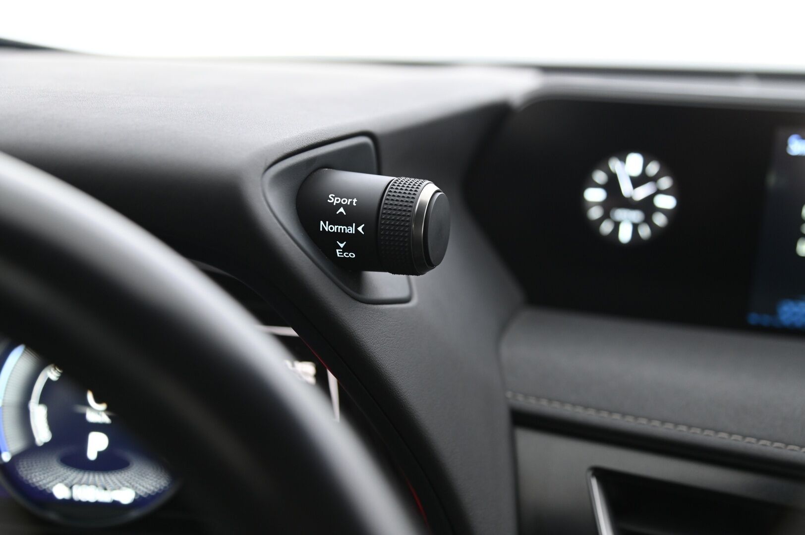 Lexus UX 2021 LEXUS UX300E *Tuuletetut istuimet / ACC / P-kamera* - *Siisti / Juuri saapunut / 2x renkaat*