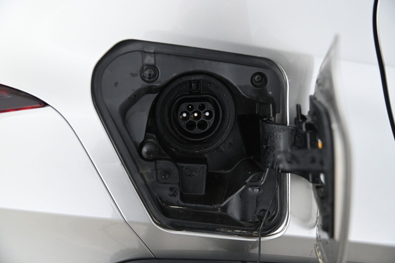 Lexus UX 2021 LEXUS UX300E *Tuuletetut istuimet / ACC / P-kamera* - *Siisti / Juuri saapunut / 2x renkaat*