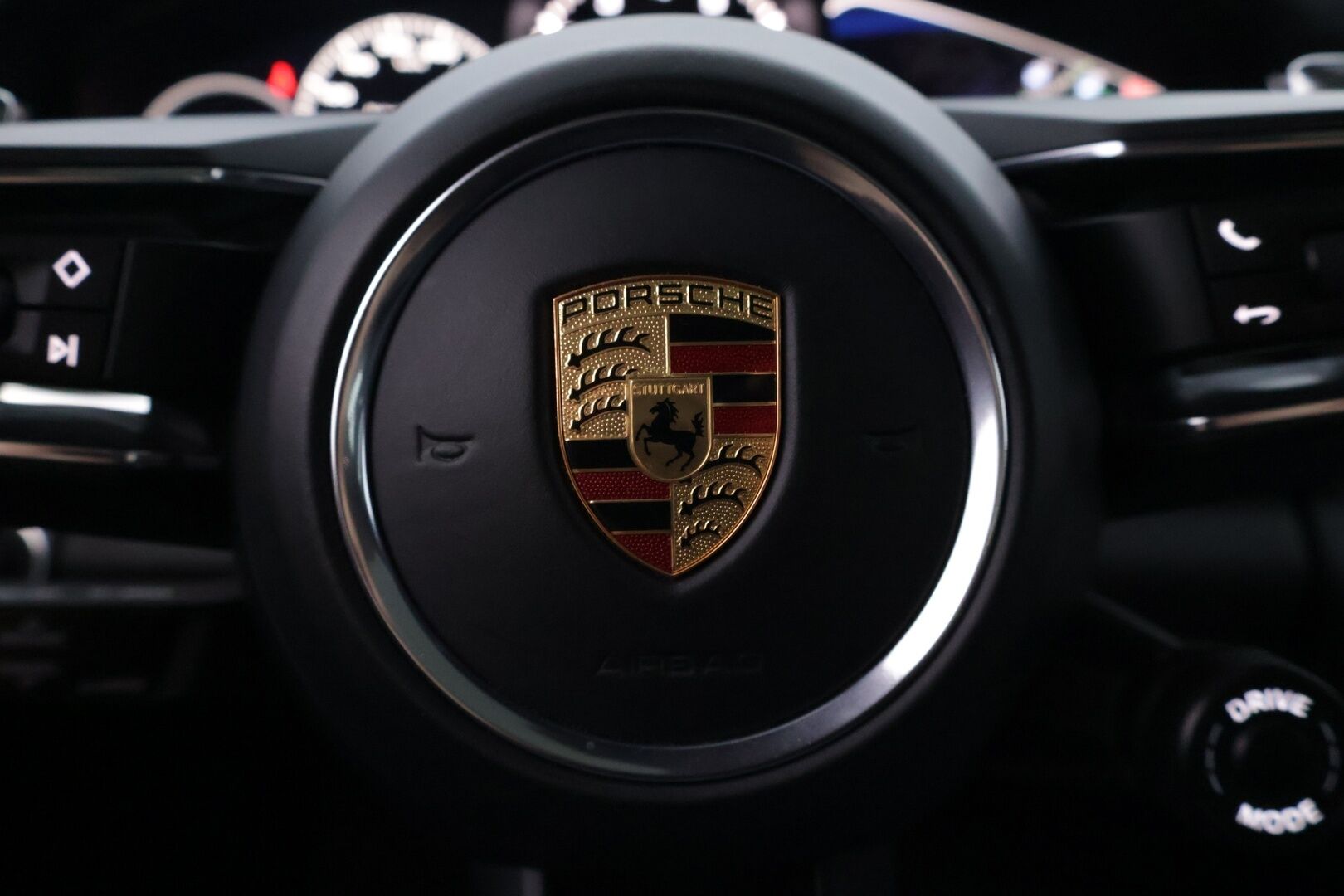 Porsche Panamera 2022 4 E-Hybrid * Sport Design / Sport Chrono plus / 14-suunt.penkit / Bose / 360-kamera / Panorama / Ilma-alusta* - Kahdet huippurenkaat vanteilla / Ratinlämmitin / Facelift - HULLU BLACKWEEK KORKOTARJOUS 2,49%