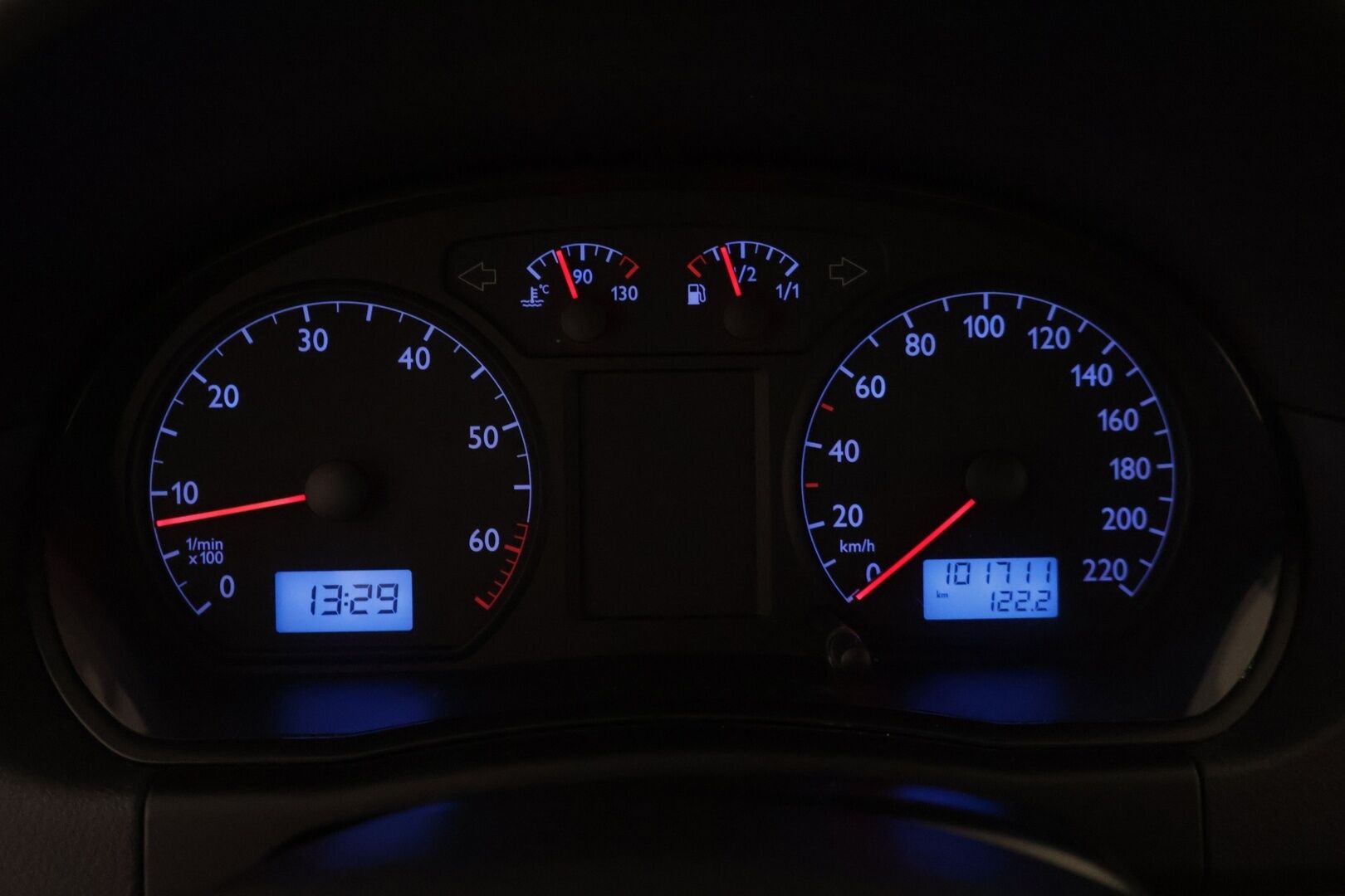 Volkswagen Polo 2002 1,4 55kW 2D - *Tämä auto myydään YritysOutlet -valikoimasta vain yritykselle* |Katso kilsat | Lohko | 2x Hyvät renkaat | Lohko | Penkinlämmittimet | Hyvä huoltohistoria! | Hihna vaihdettu 3 kertaa! Viimeksi 2tkm | 