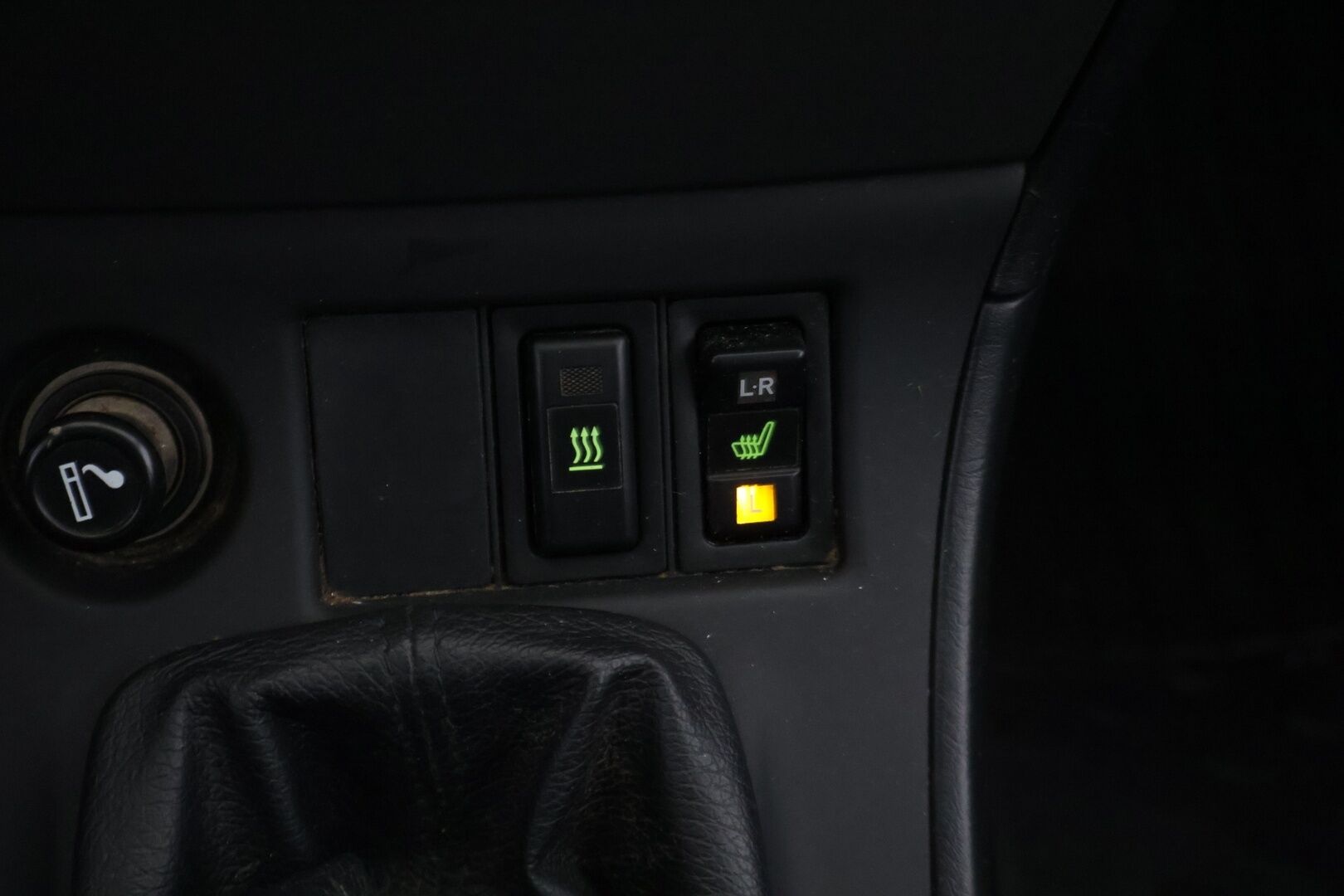 Toyota Corolla 2004 5D STW 2.0 D4D - YritysOutlet - Myydään vain yrityksille - *Suomi-auto / Lohkolämmitin / Ilmastointi*