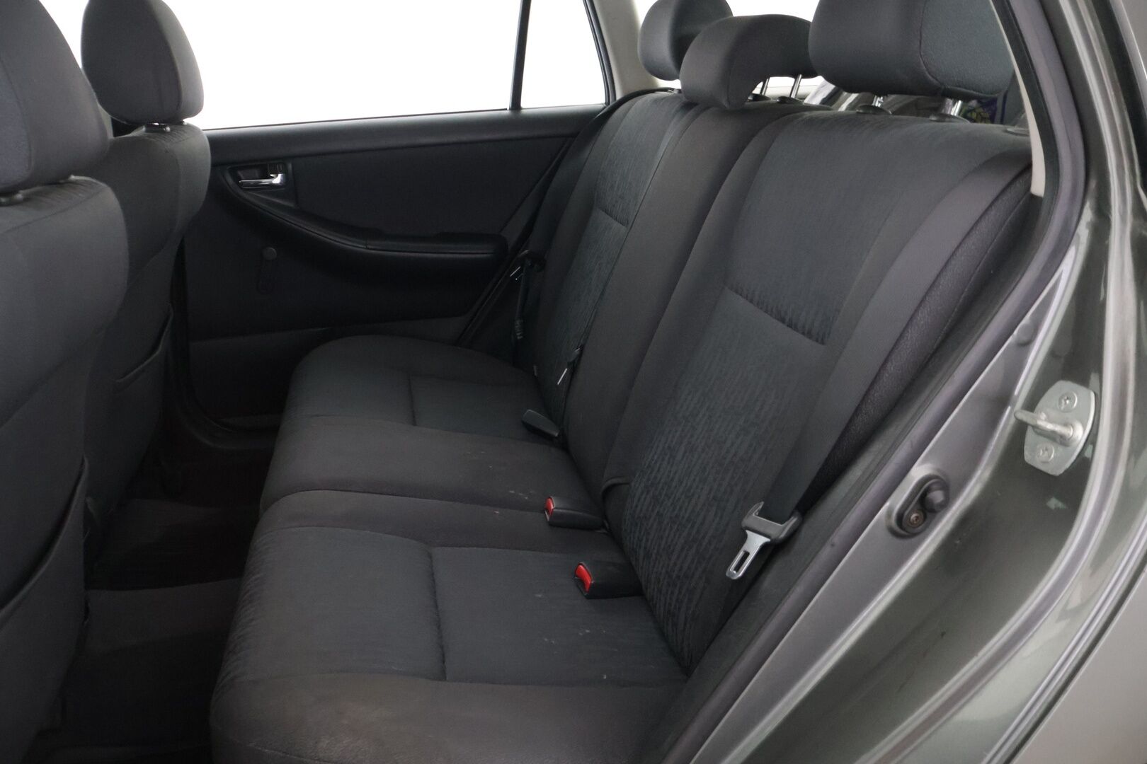 Toyota Corolla 2004 5D STW 2.0 D4D - YritysOutlet - Myydään vain yrityksille - *Suomi-auto / Lohkolämmitin / Ilmastointi*