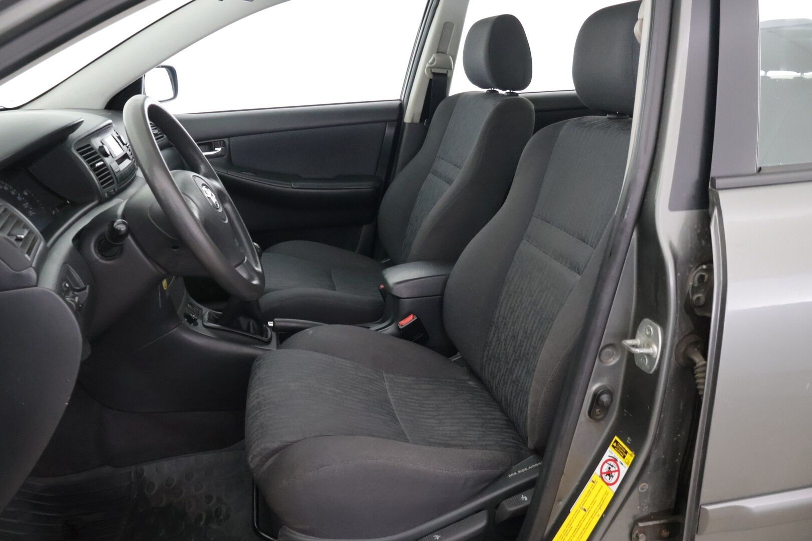 Toyota Corolla 2004 5D STW 2.0 D4D - YritysOutlet - Myydään vain yrityksille - *Suomi-auto / Lohkolämmitin / Ilmastointi*