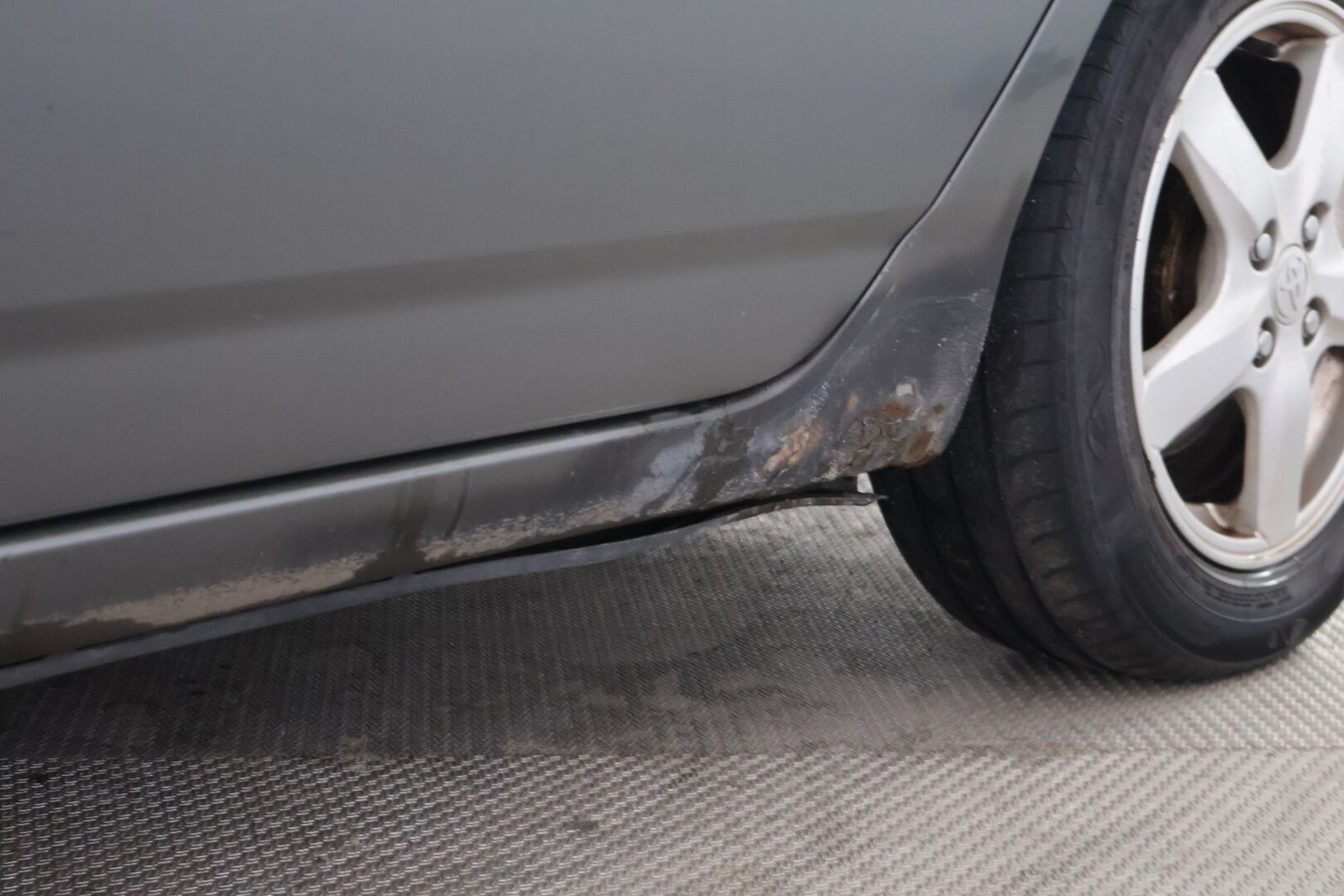 Toyota Corolla 2004 5D STW 2.0 D4D - YritysOutlet - Myydään vain yrityksille - *Suomi-auto / Lohkolämmitin / Ilmastointi*