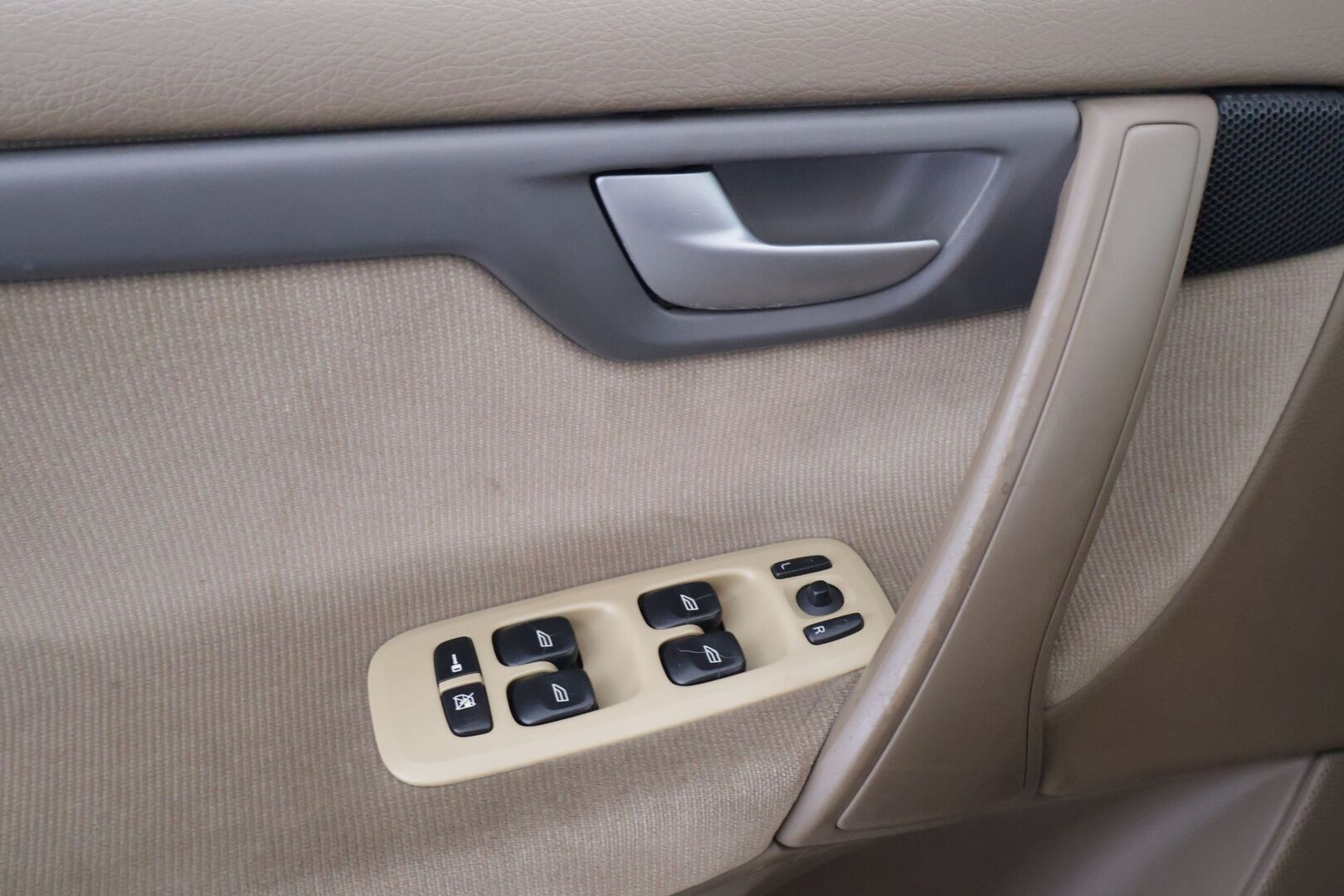 Volvo S60 2005 4D S60 SEDAN 2.4 AUTOMATIC-RS6149/272 - Tulossa myyntiin Huutokaupat.com