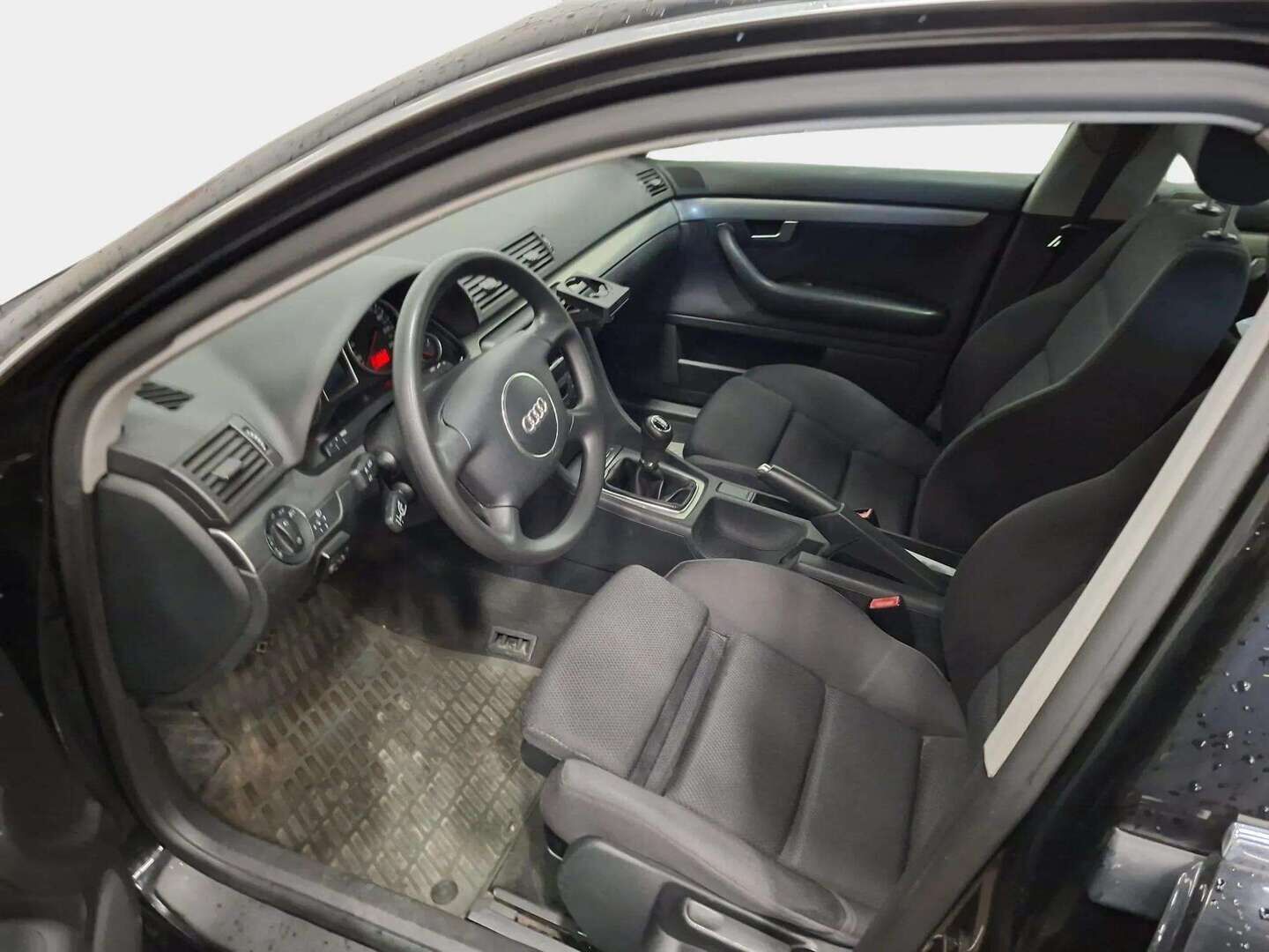 Audi A4 2001 Avant 1,8 20V | Yritys Outlet |