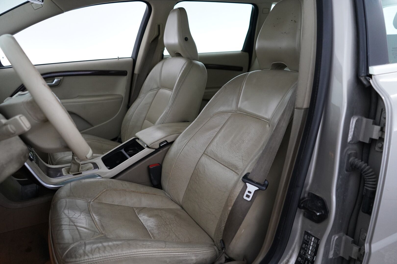 Volvo V70 2010 1.6D DRIVe Summum *YritysOutlet - Myydään vain yrityksille* - Suomi-auto / Katsastus 1/2027 / Kahdet renkaat