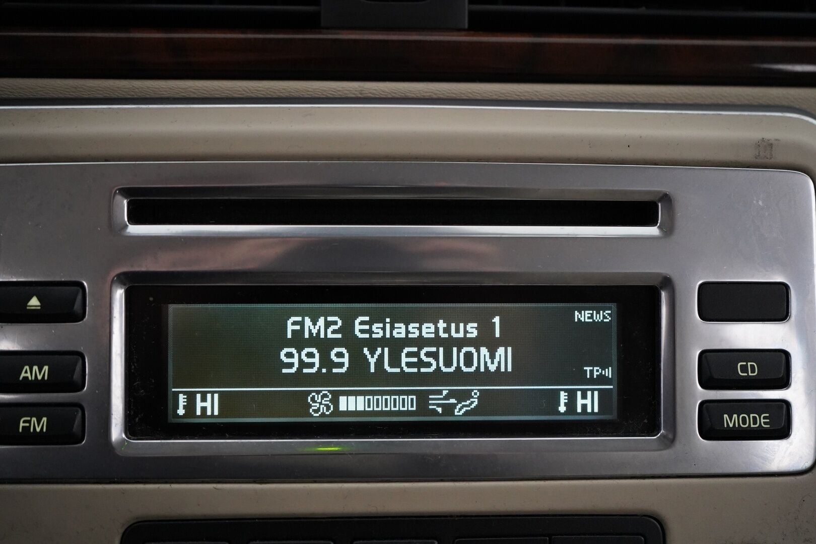 Volvo V70 2010 1.6D DRIVe Summum *YritysOutlet - Myydään vain yrityksille* - Suomi-auto / Katsastus 1/2027 / Kahdet renkaat