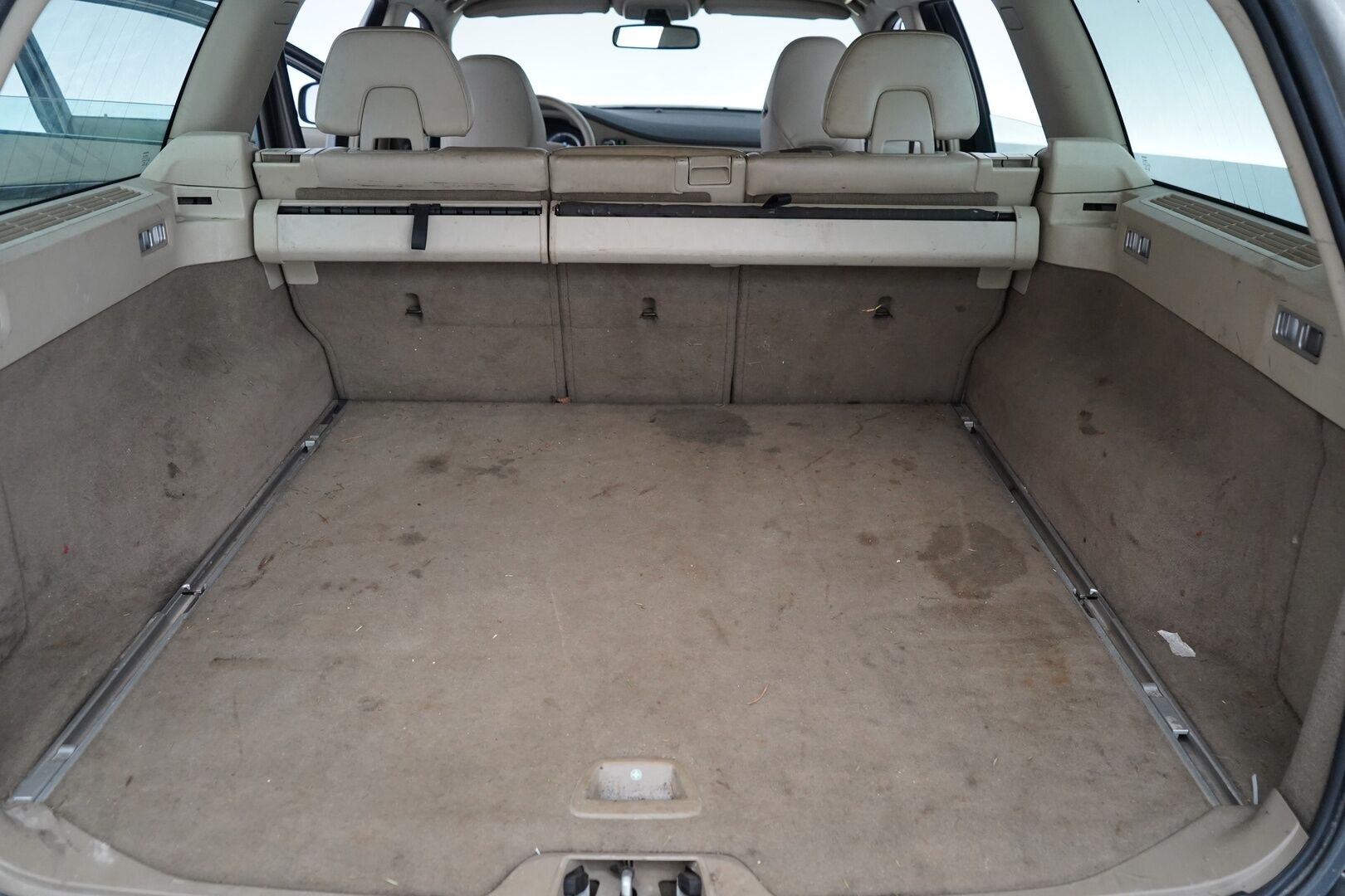 Volvo V70 2010 1.6D DRIVe Summum *YritysOutlet - Myydään vain yrityksille* - Suomi-auto / Katsastus 1/2027 / Kahdet renkaat