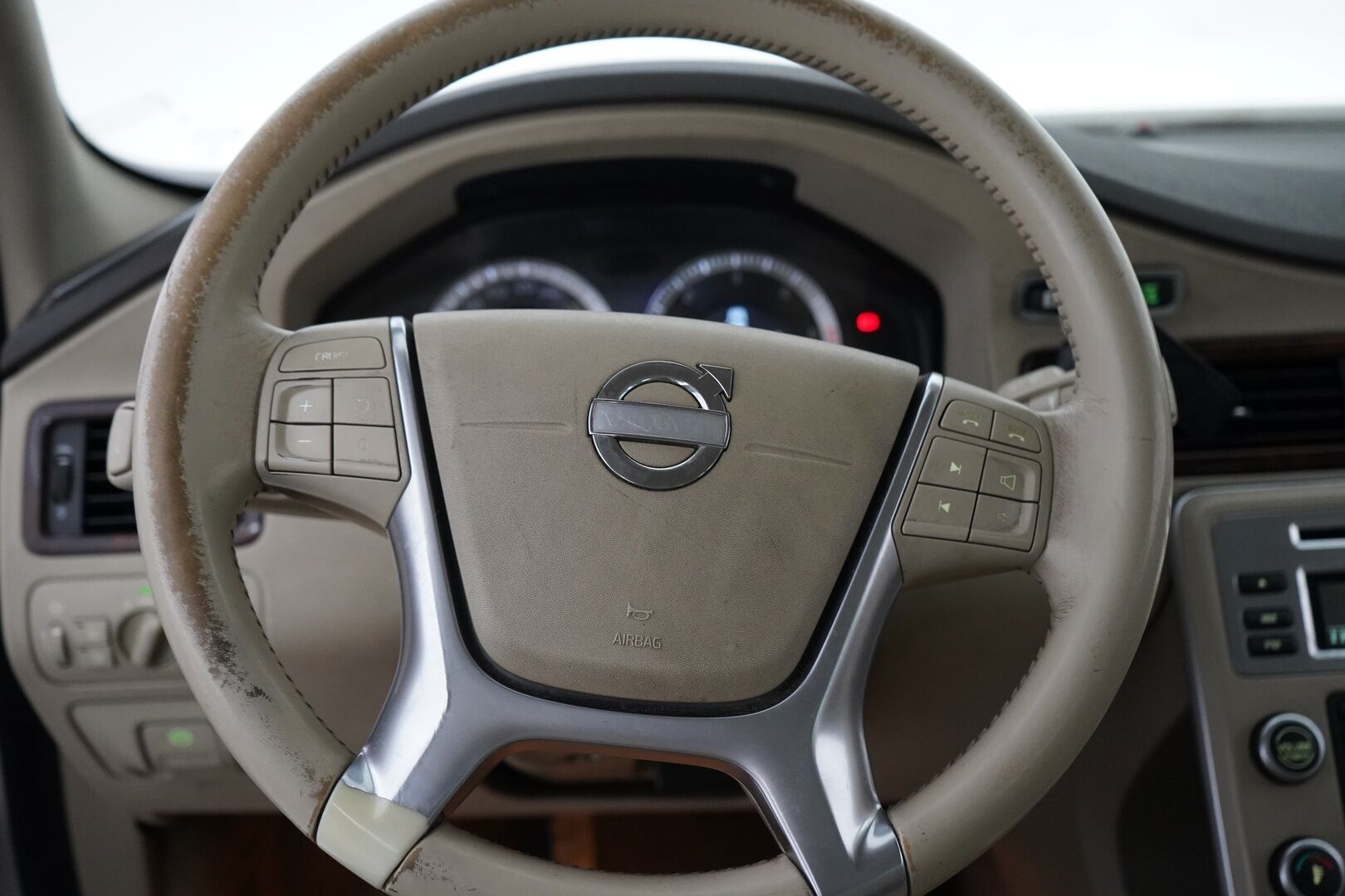 Volvo V70 2010 1.6D DRIVe Summum *YritysOutlet - Myydään vain yrityksille* - Suomi-auto / Katsastus 1/2027 / Kahdet renkaat